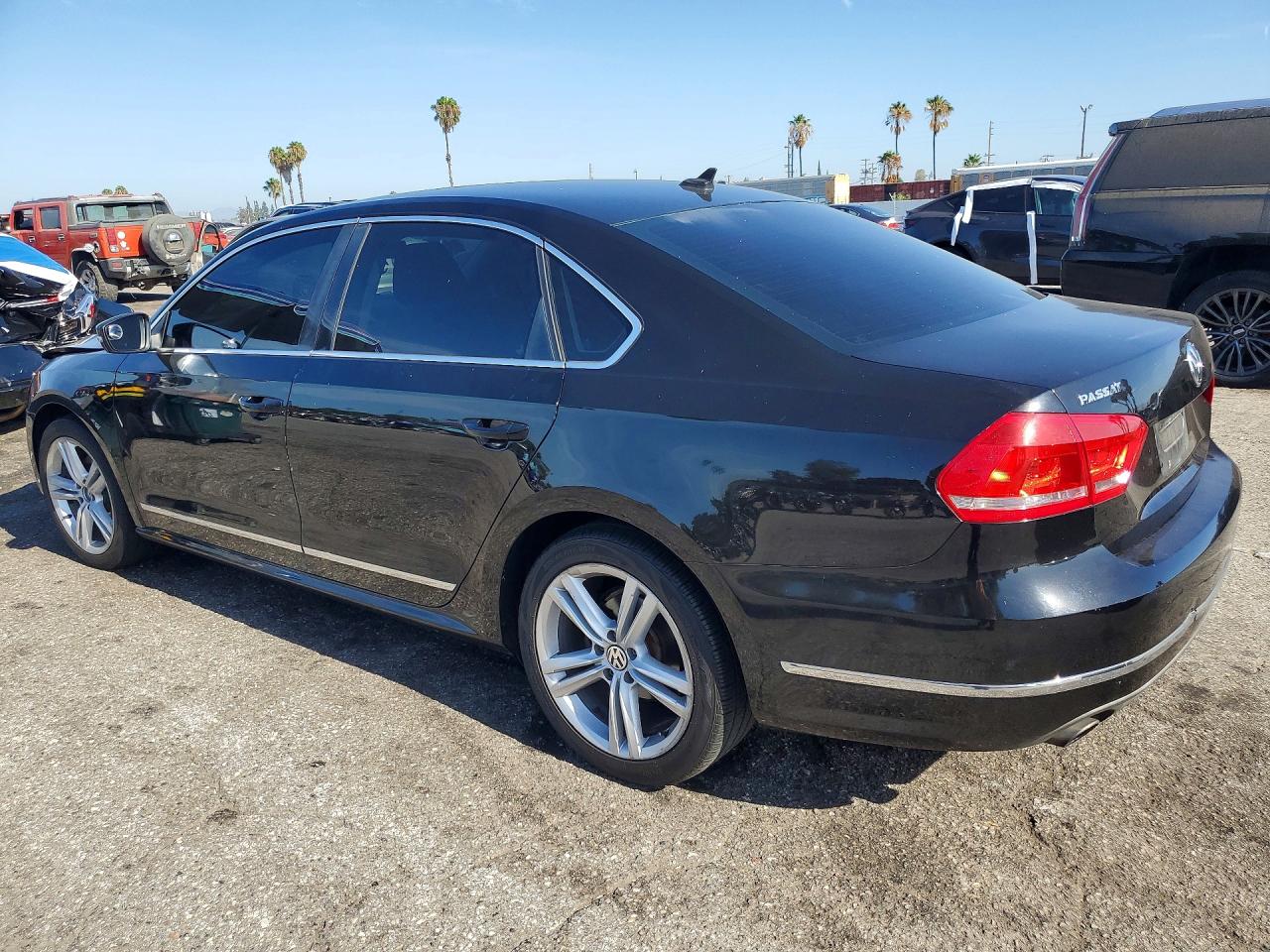 2013 Volkswagen Passat Sel Black vin: 1VWCM7A34DC114295