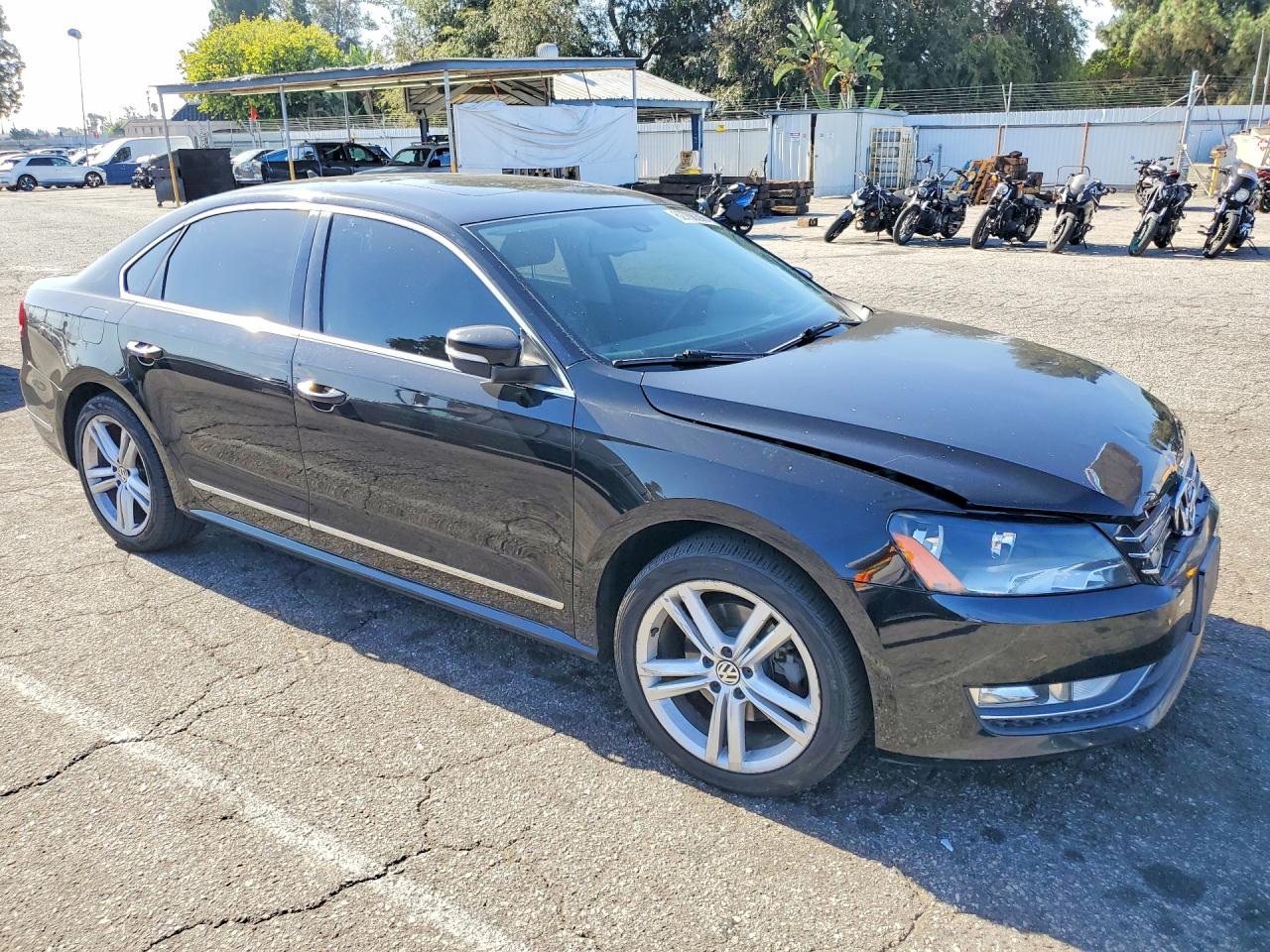 2013 Volkswagen Passat Sel Black vin: 1VWCM7A34DC114295