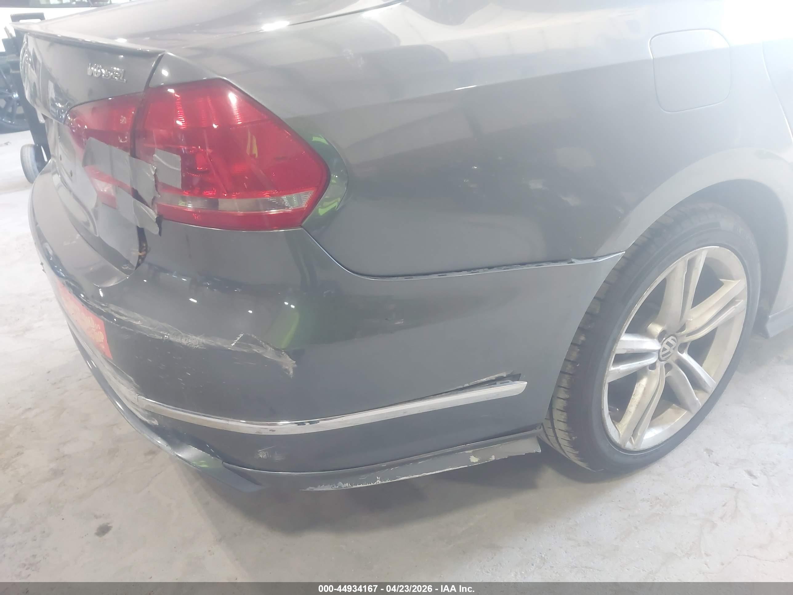 2015 Volkswagen Passat 3.6l V6 Sel Premium Gray vin: 1VWCM7A34FC054800