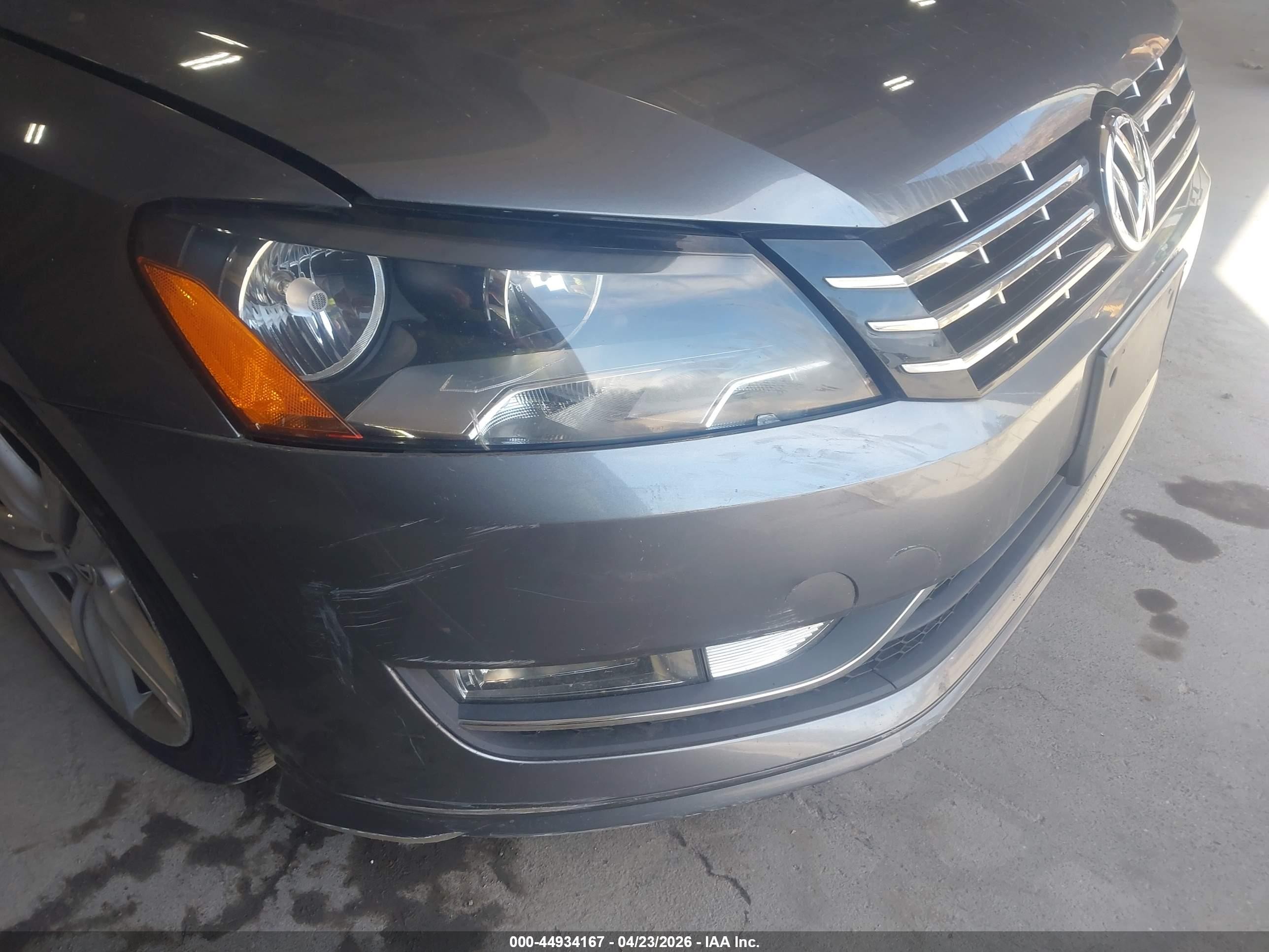 2015 Volkswagen Passat 3.6l V6 Sel Premium Gray vin: 1VWCM7A34FC054800