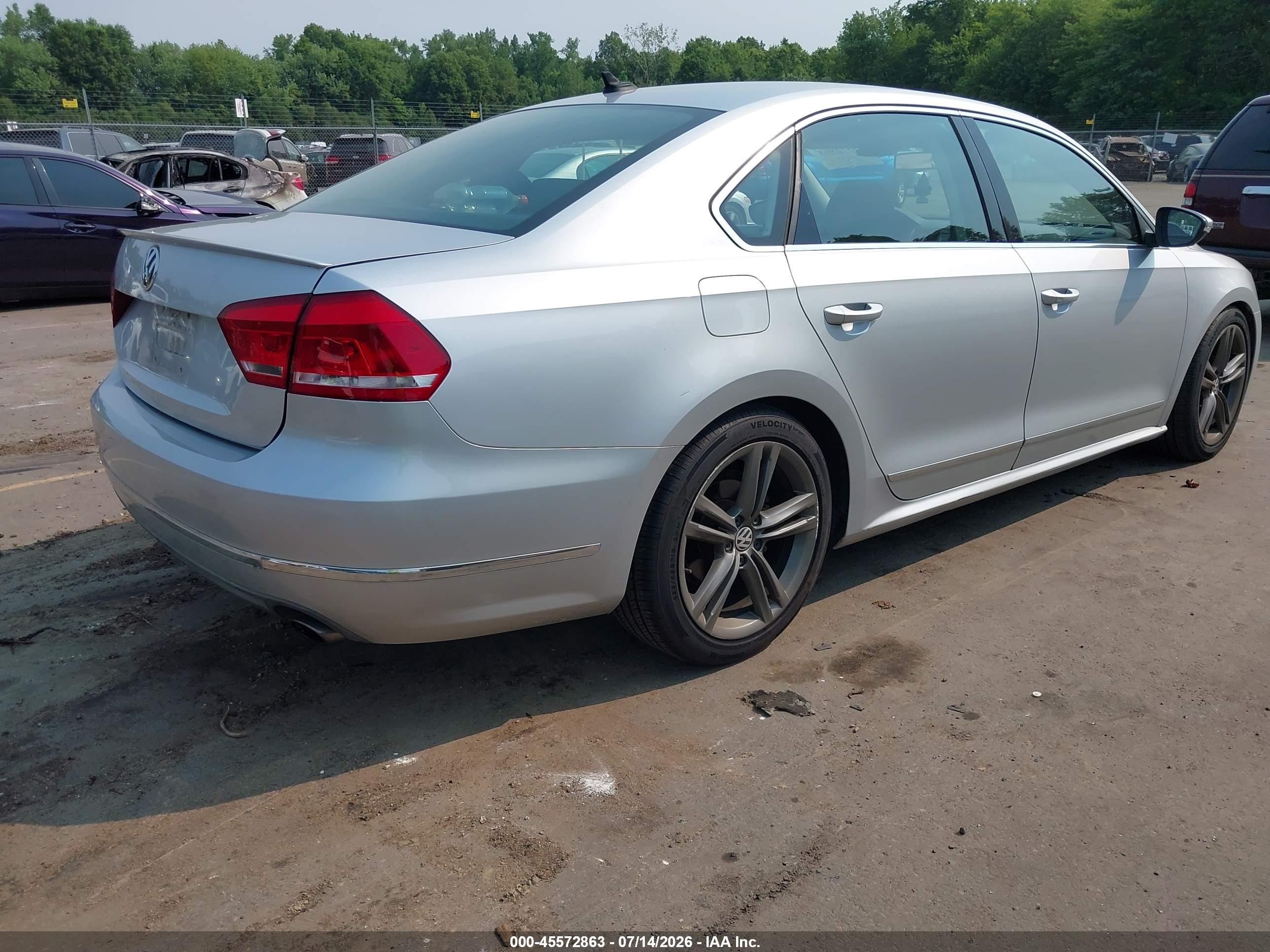 2012 Volkswagen Passat 3.6l V6 Sel Premium Silver vin: 1VWCM7A36CC011734