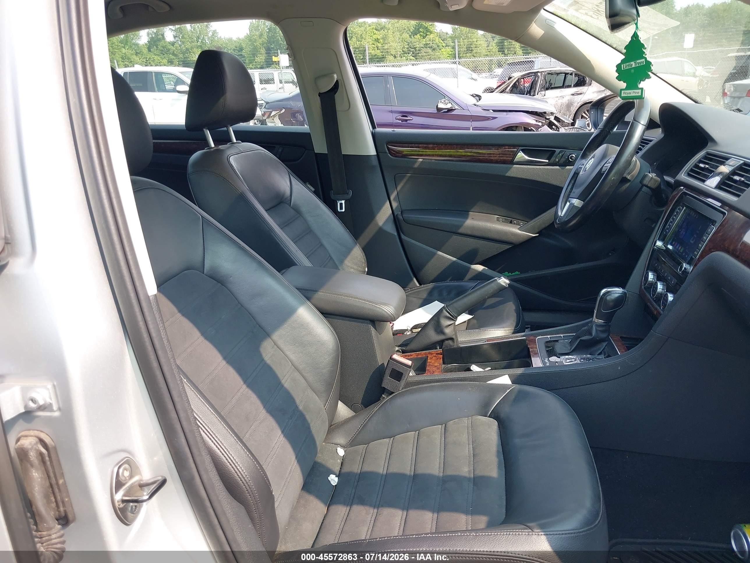 2012 Volkswagen Passat 3.6l V6 Sel Premium Silver vin: 1VWCM7A36CC011734