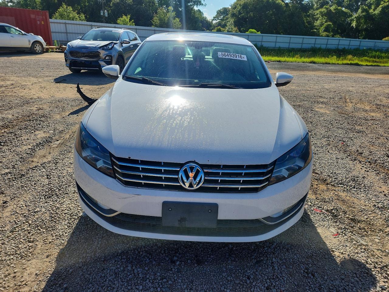 2012 Volkswagen Passat Sel White vin: 1VWCM7A36CC022829
