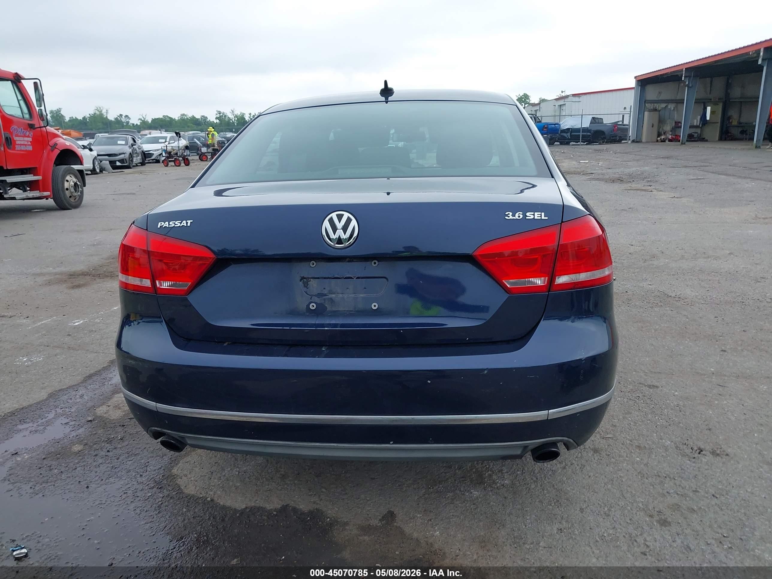 2012 Volkswagen Passat 3.6l V6 Sel Premium Синий vin: 1VWCM7A37CC001942