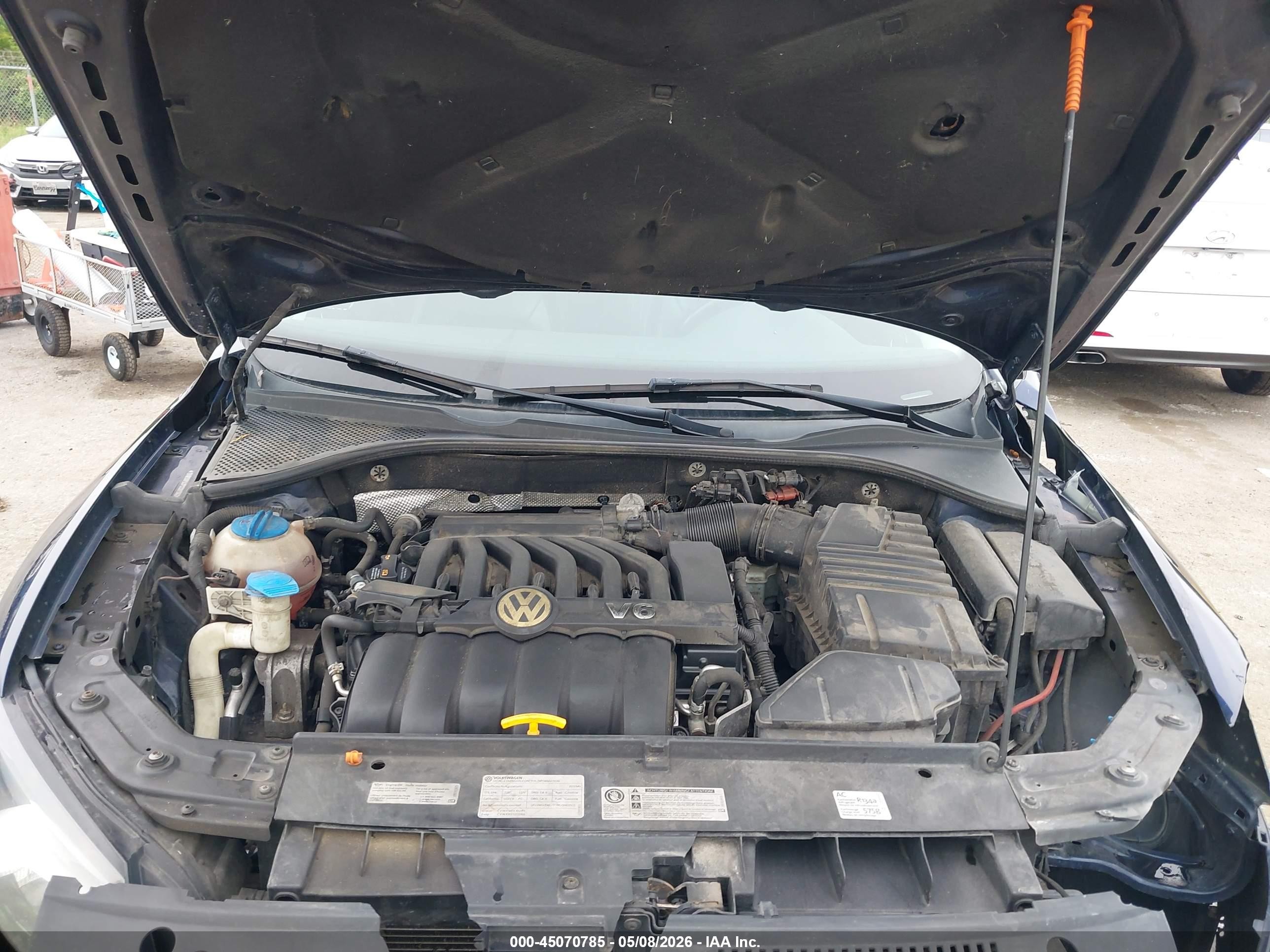 2012 Volkswagen Passat 3.6l V6 Sel Premium Синий vin: 1VWCM7A37CC001942