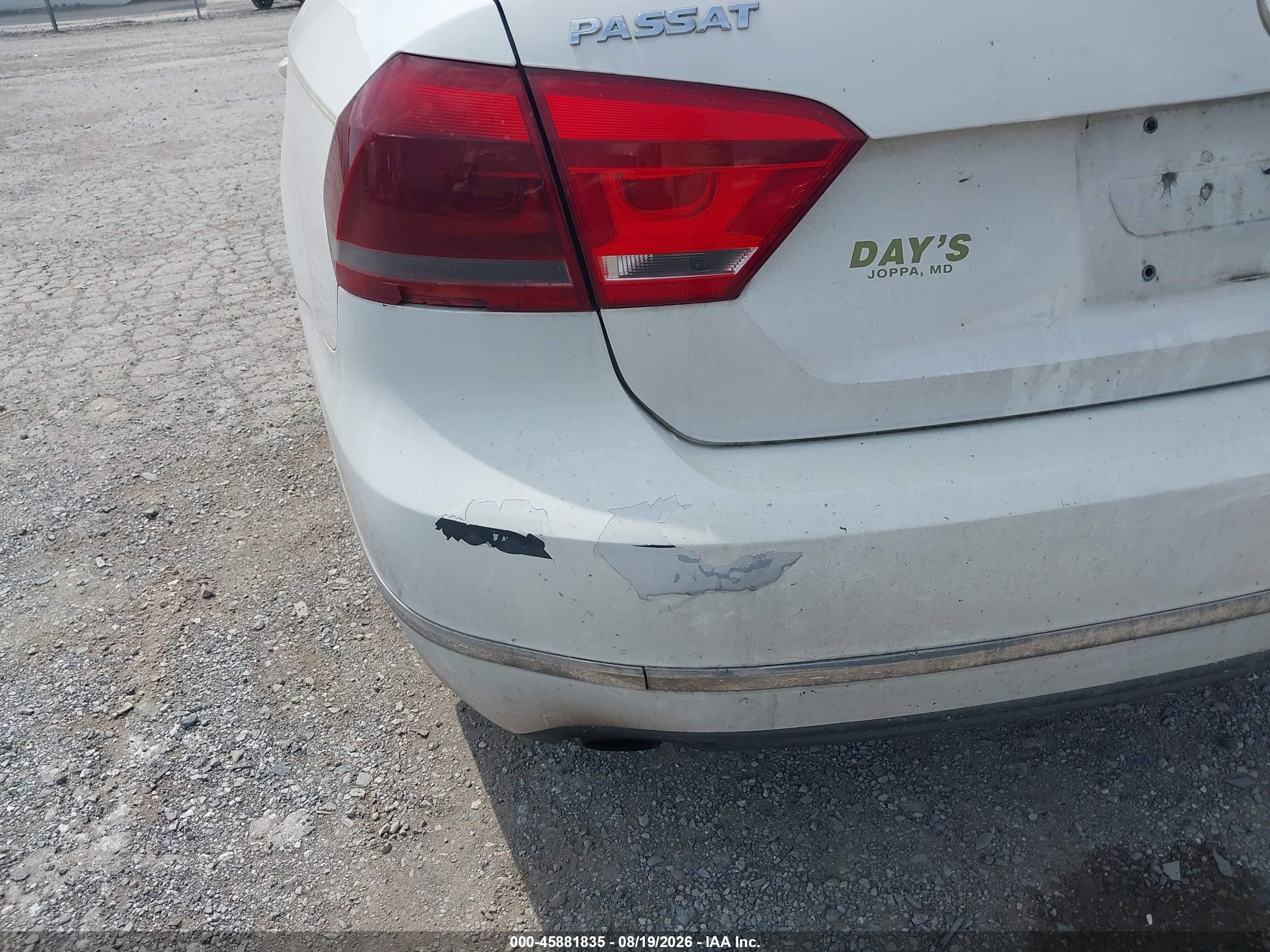 2012 Volkswagen Passat 3.6l V6 Sel Premium White vin: 1VWCM7A37CC059002
