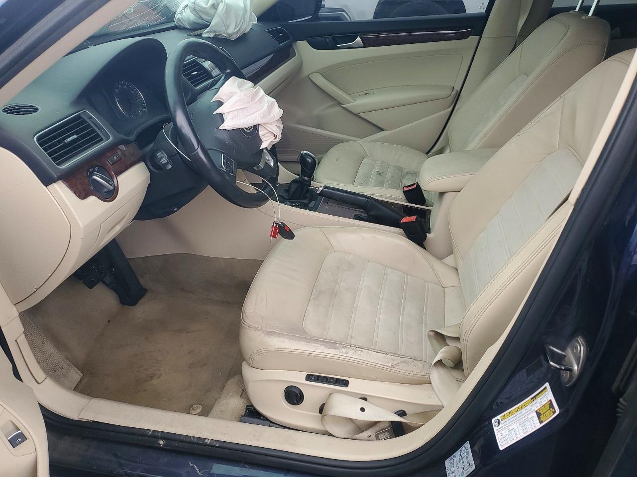 2012 Volkswagen Passat Sel Синий vin: 1VWCM7A37CC061333