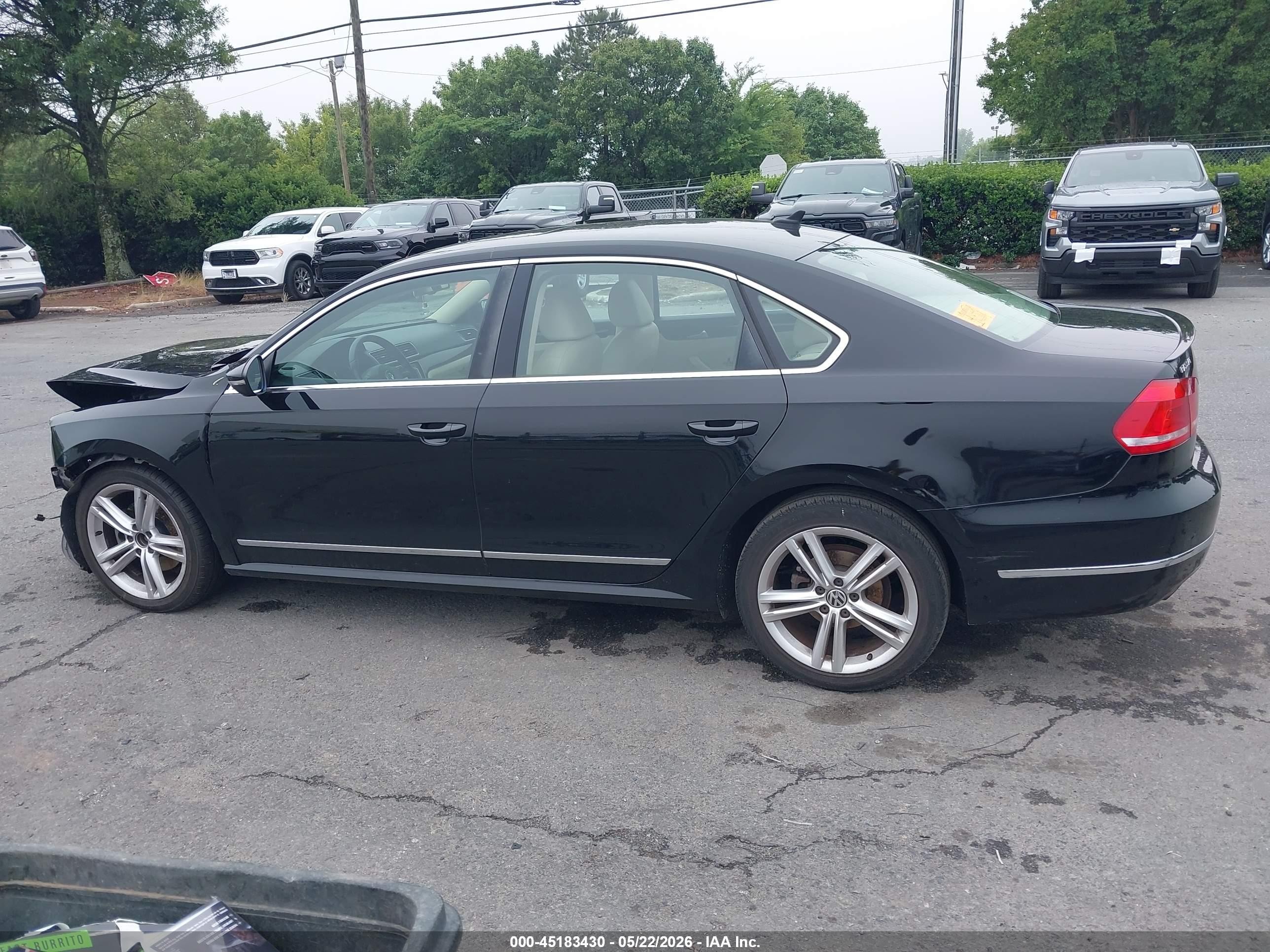 2012 Volkswagen Passat 3.6l V6 Sel Premium Black vin: 1VWCM7A38CC012237