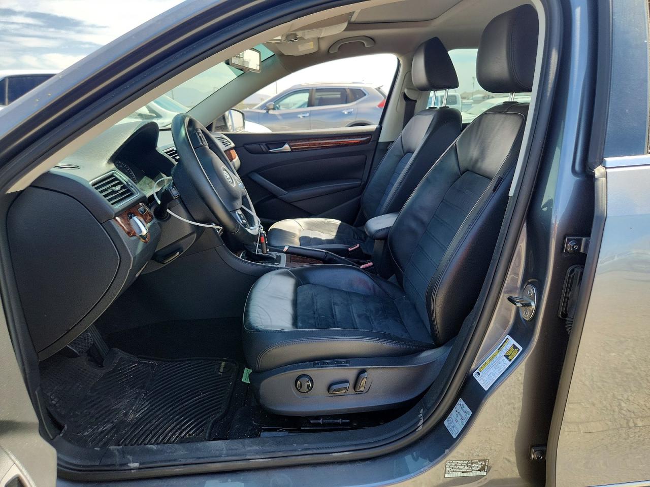 2012 Volkswagen Passat Sel Gray vin: 1VWCM7A38CC104898