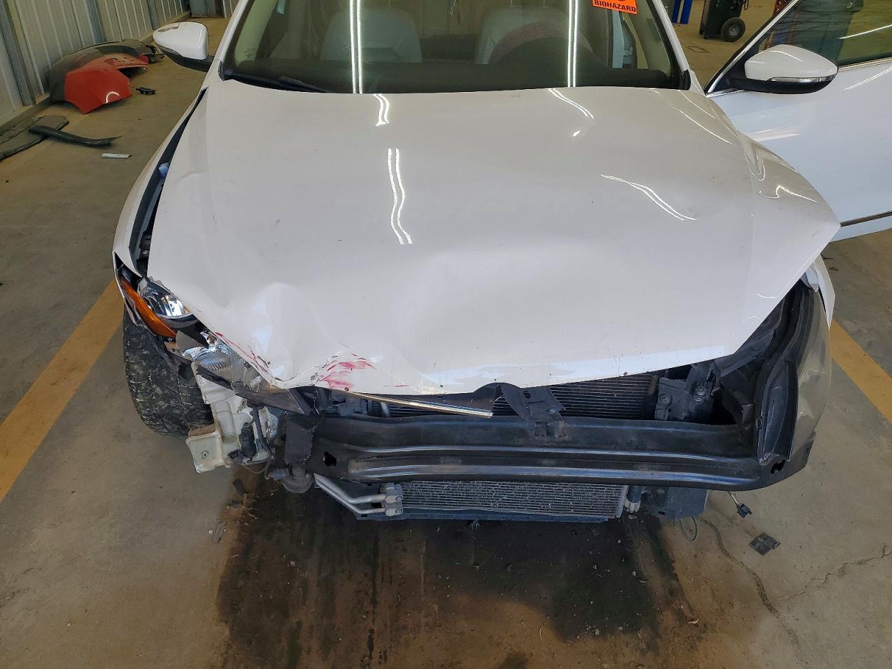 2012 Volkswagen Passat Sel Белый vin: 1VWCM7A39CC012313