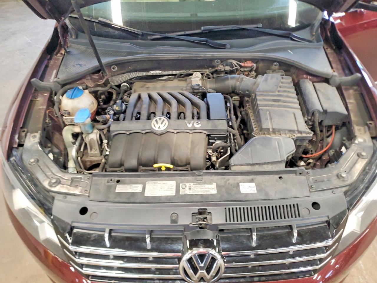 2014 Volkswagen Passat Sel Maroon vin: 1VWCM7A39EC077715