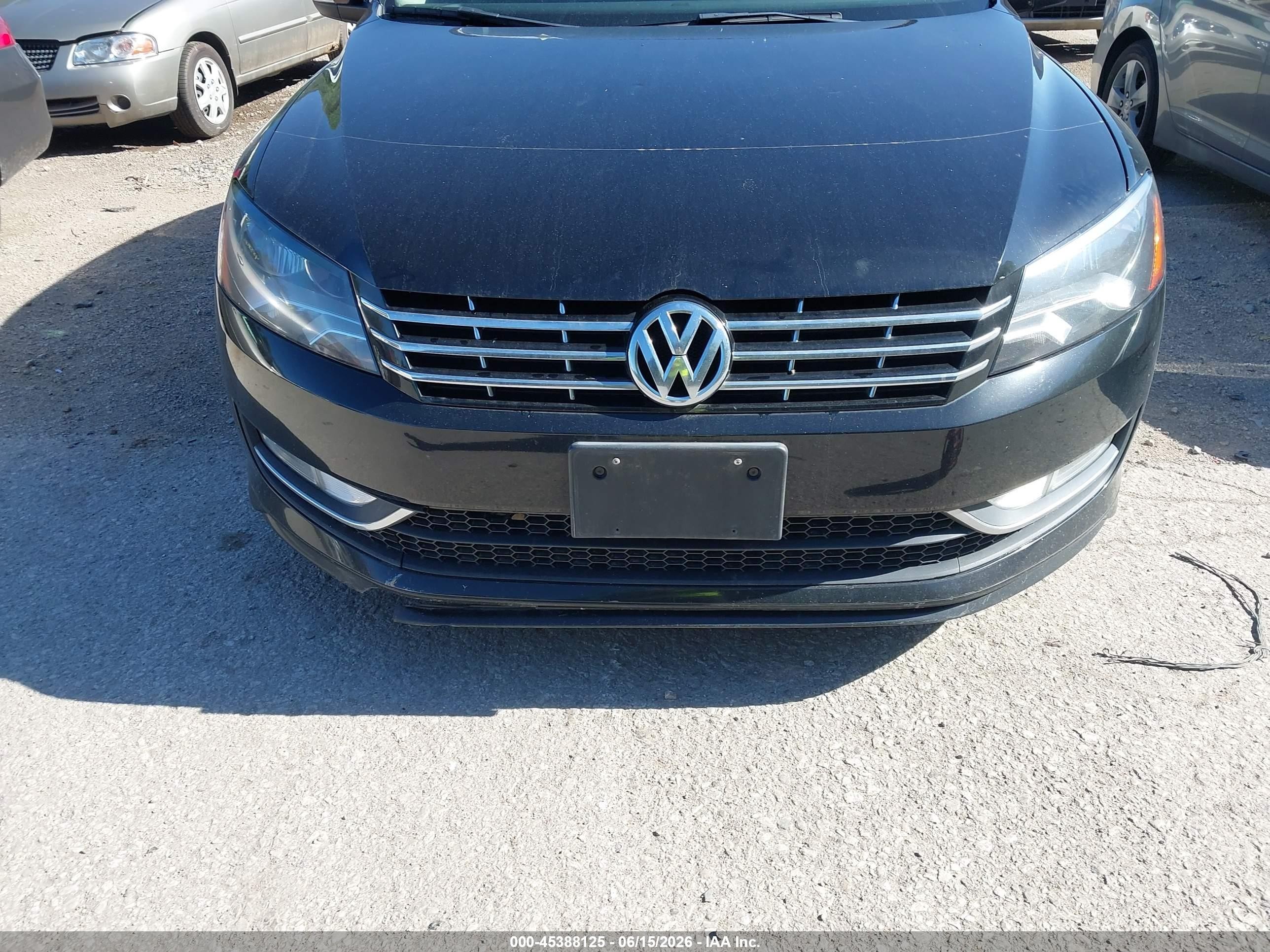 2015 Volkswagen Passat 3.6l V6 Sel Premium Black vin: 1VWCM7A39FC020190