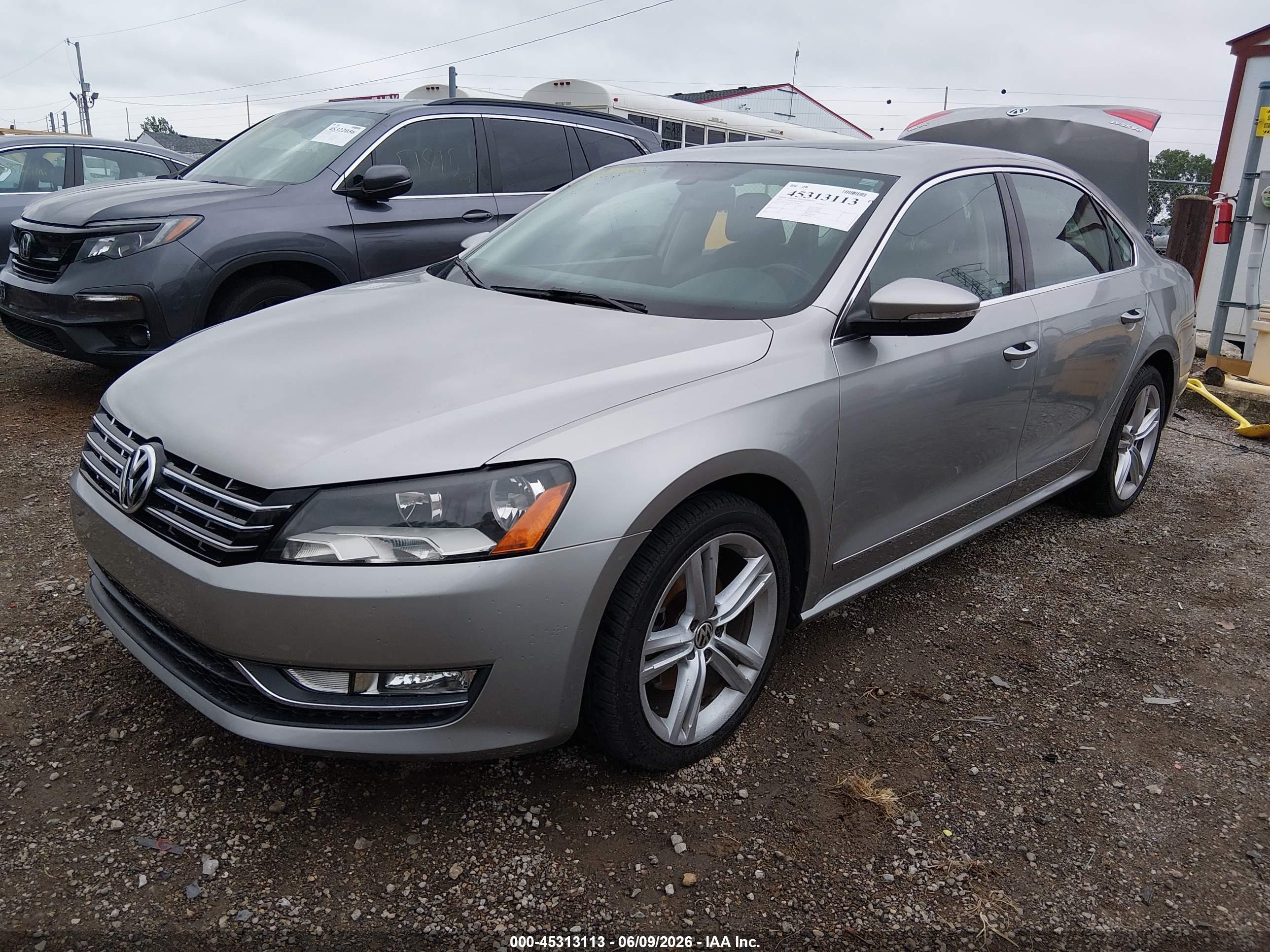 2012 Volkswagen Passat 3.6l V6 Sel Premium Silver vin: 1VWCM7A3XCC059902