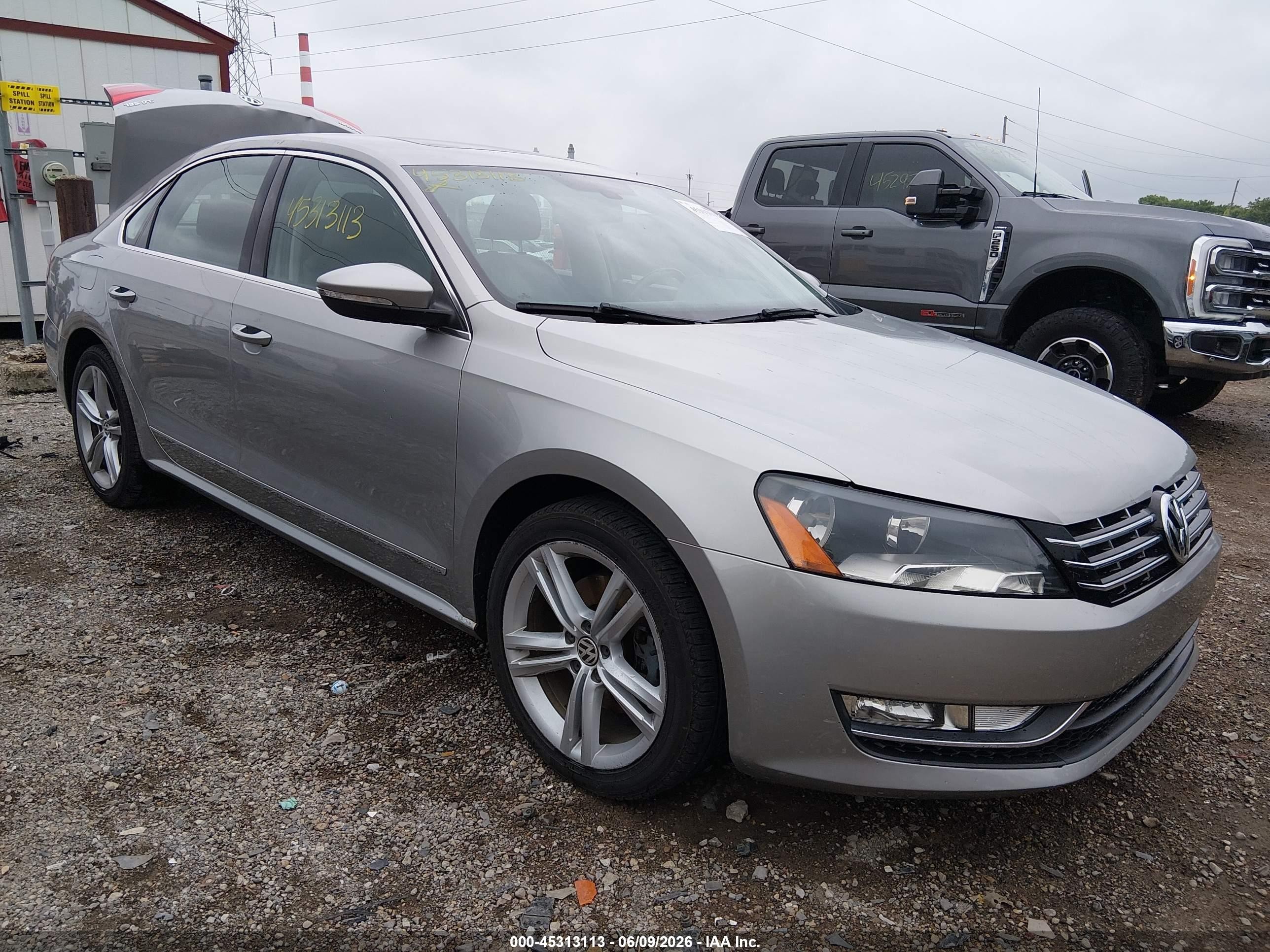2012 Volkswagen Passat 3.6l V6 Sel Premium Silver vin: 1VWCM7A3XCC059902