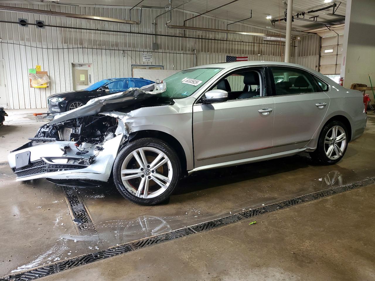 2013 Volkswagen Passat Sel Silver vin: 1VWCN7A30DC040421