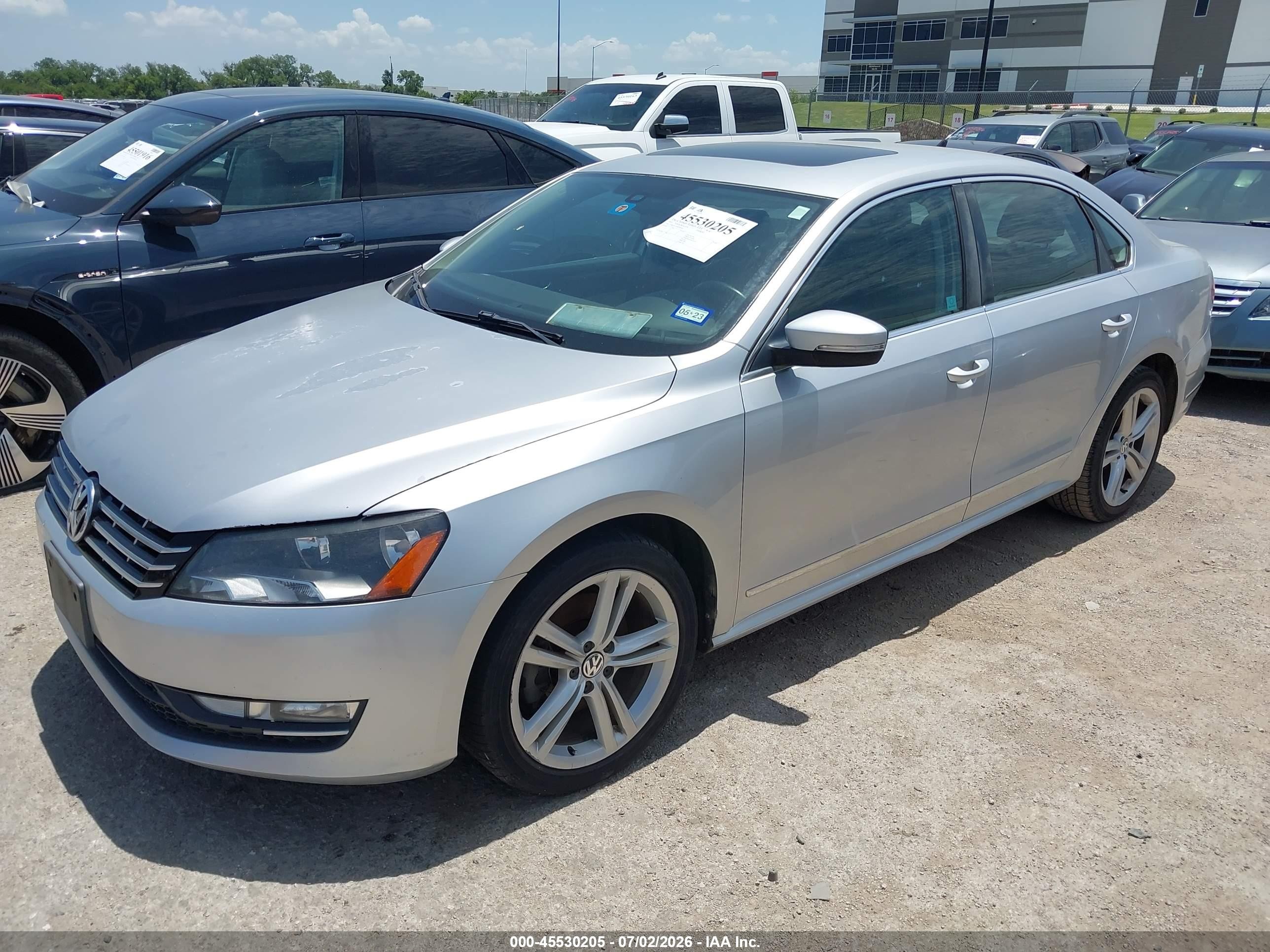 2013 Volkswagen Passat 2.0l Tdi Sel Premium Silver vin: 1VWCN7A30DC064993