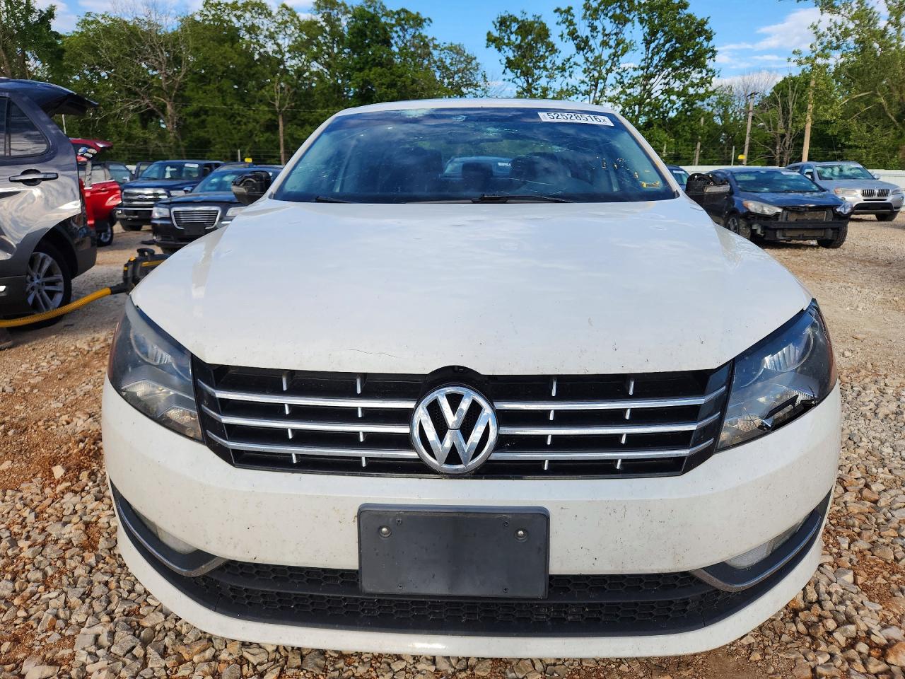2013 Volkswagen Passat Sel Белый vin: 1VWCN7A30DC139563
