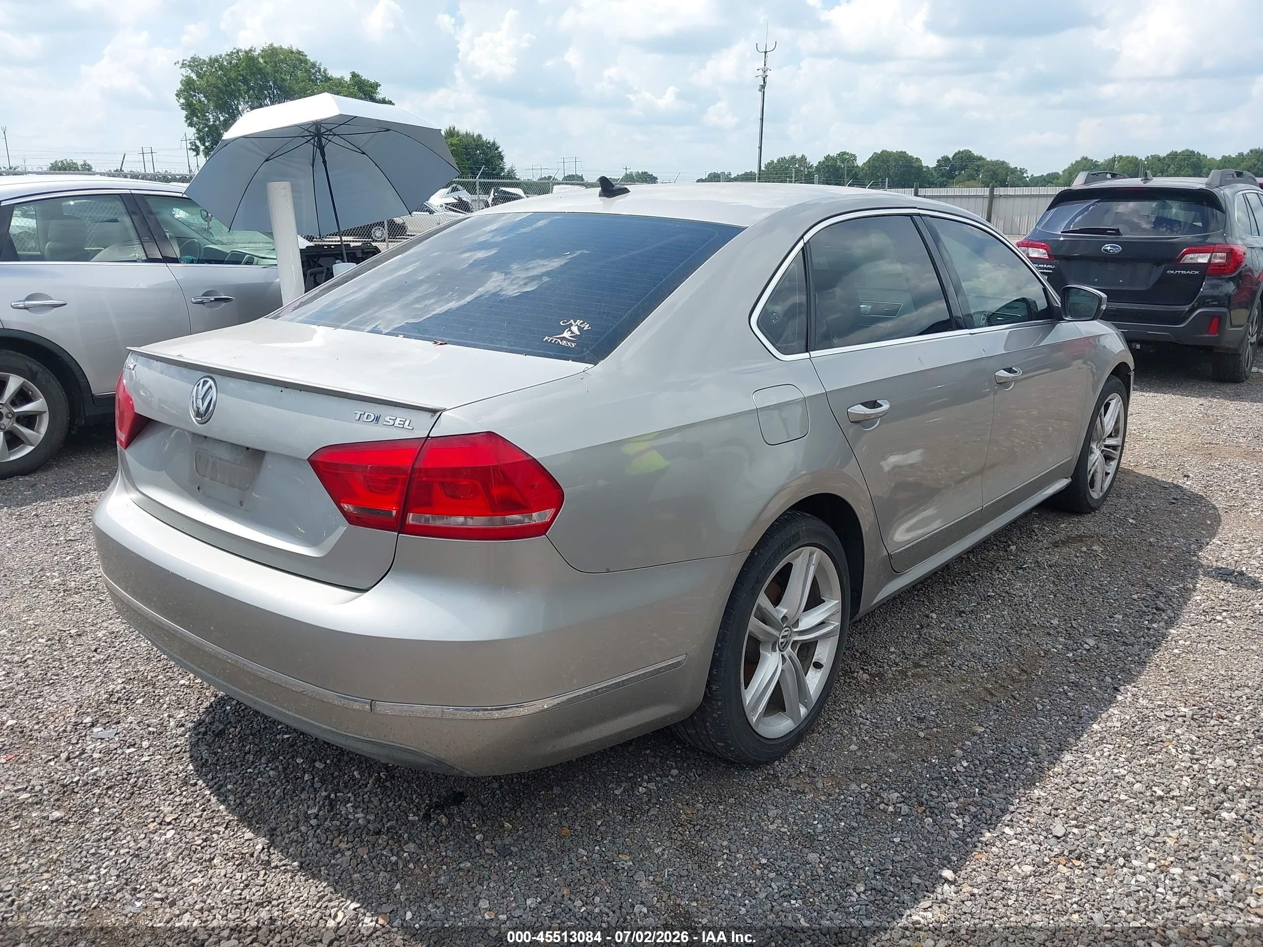 2014 Volkswagen Passat 2.0l Tdi Sel Premium Silver vin: 1VWCN7A30EC058922