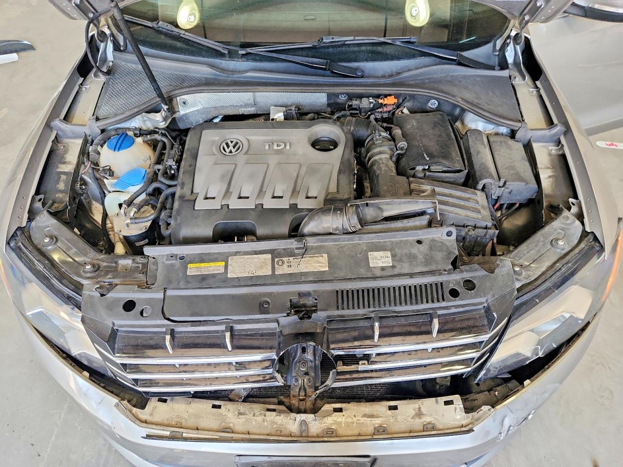 2014 Volkswagen Passat Sel Silver vin: 1VWCN7A30EC059925
