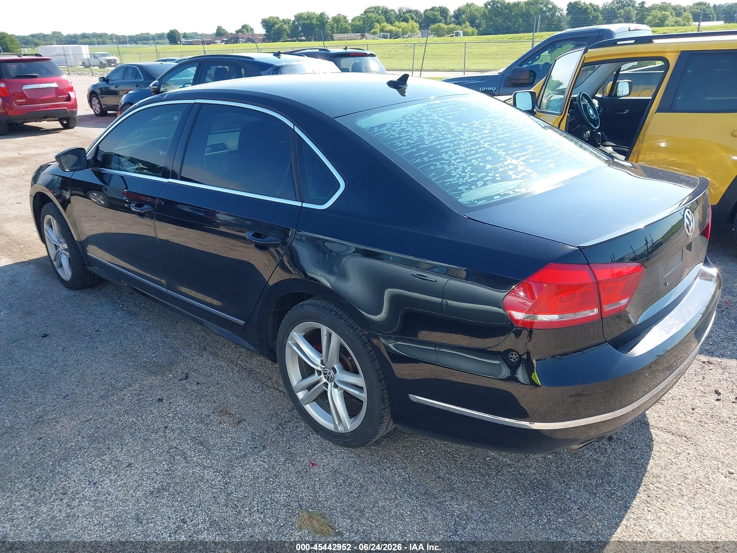 2014 Volkswagen Passat 2.0l Tdi Sel Premium Black vin: 1VWCN7A30EC068835