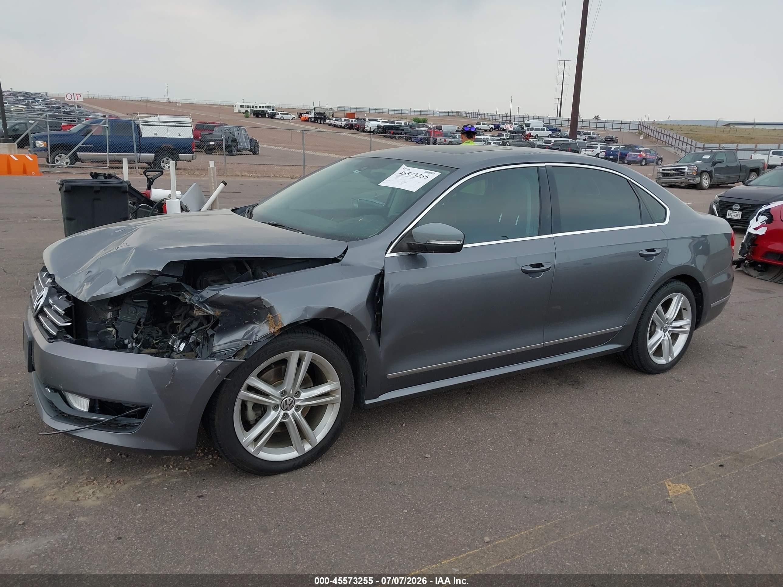 2014 Volkswagen Passat 2.0l Tdi Sel Premium Gray vin: 1VWCN7A30EC086963