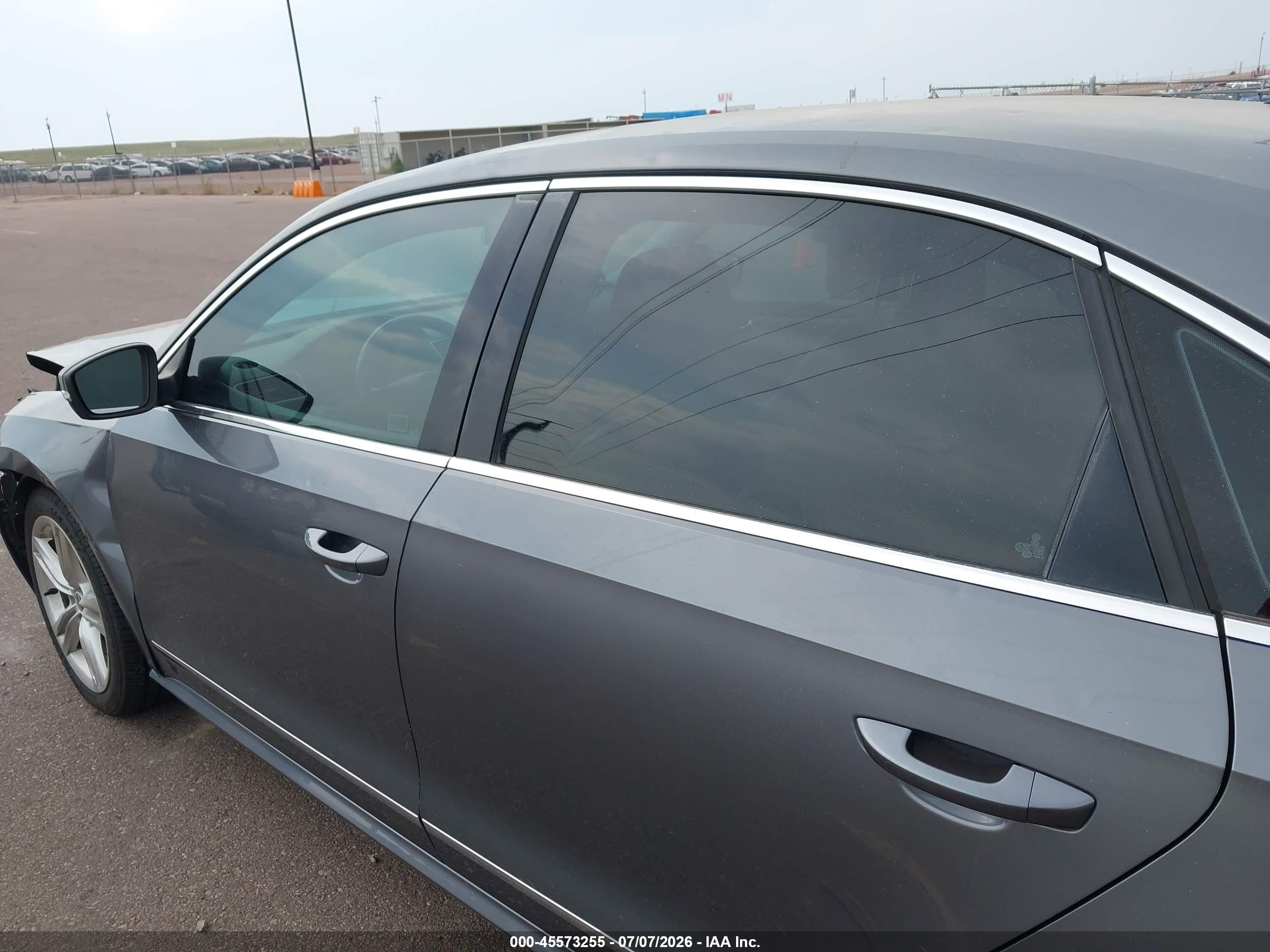 2014 Volkswagen Passat 2.0l Tdi Sel Premium Gray vin: 1VWCN7A30EC086963