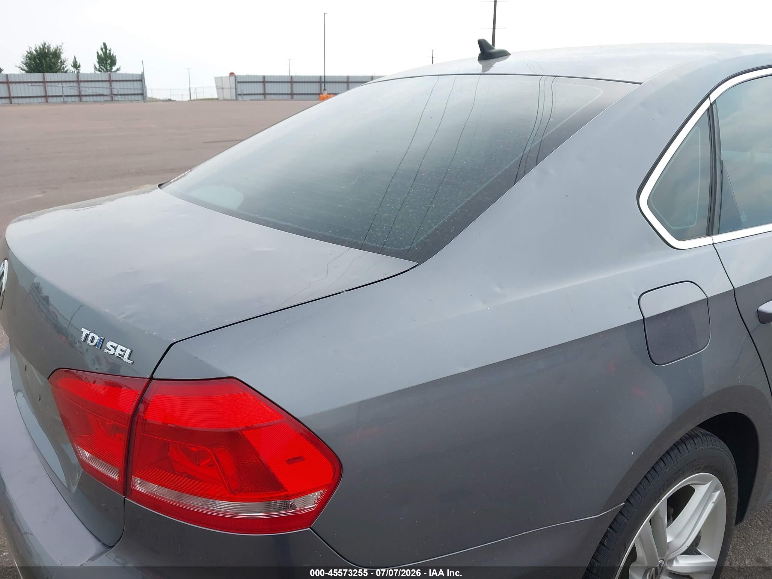 2014 Volkswagen Passat 2.0l Tdi Sel Premium Gray vin: 1VWCN7A30EC086963
