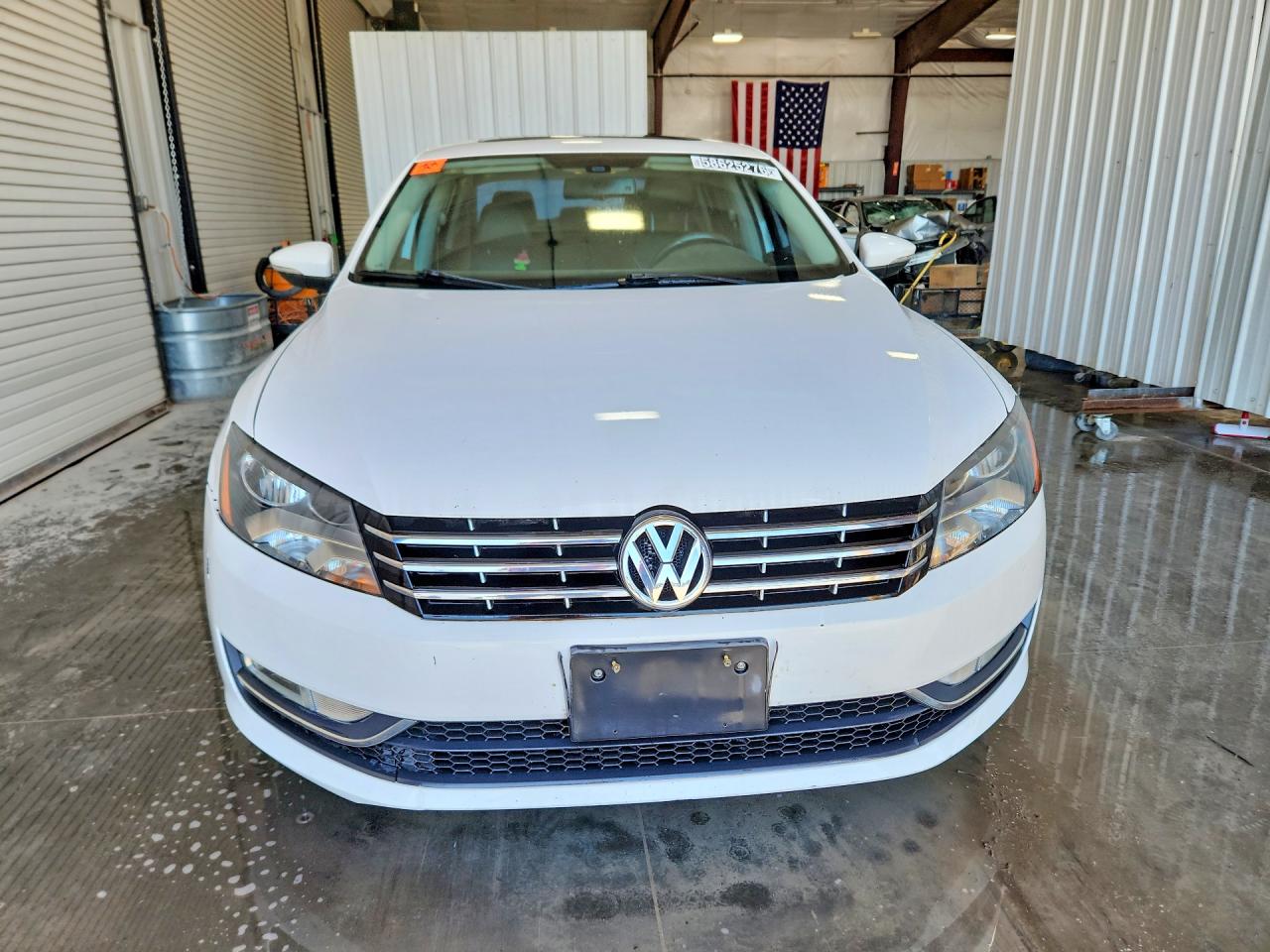 2012 Volkswagen Passat Sel White vin: 1VWCN7A31CC041155