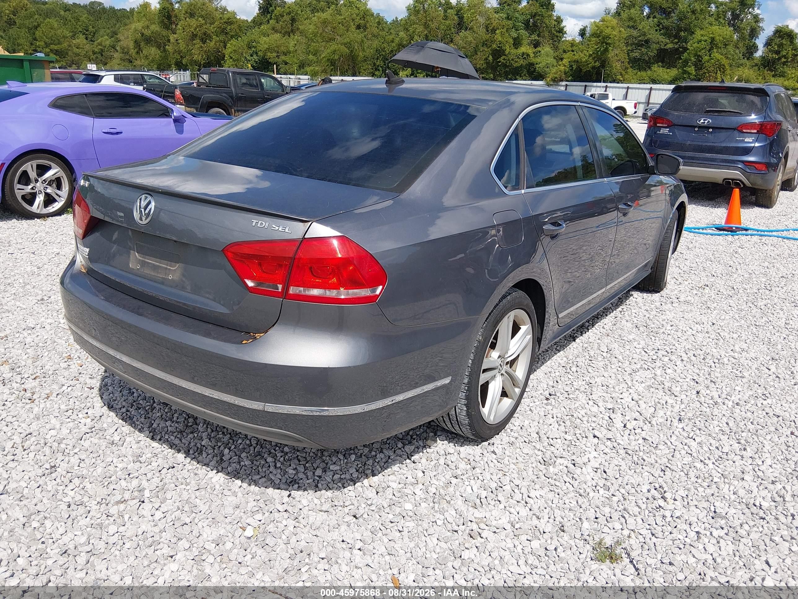 2013 Volkswagen Passat 2.0l Tdi Sel Premium vin: 1VWCN7A31DC092172