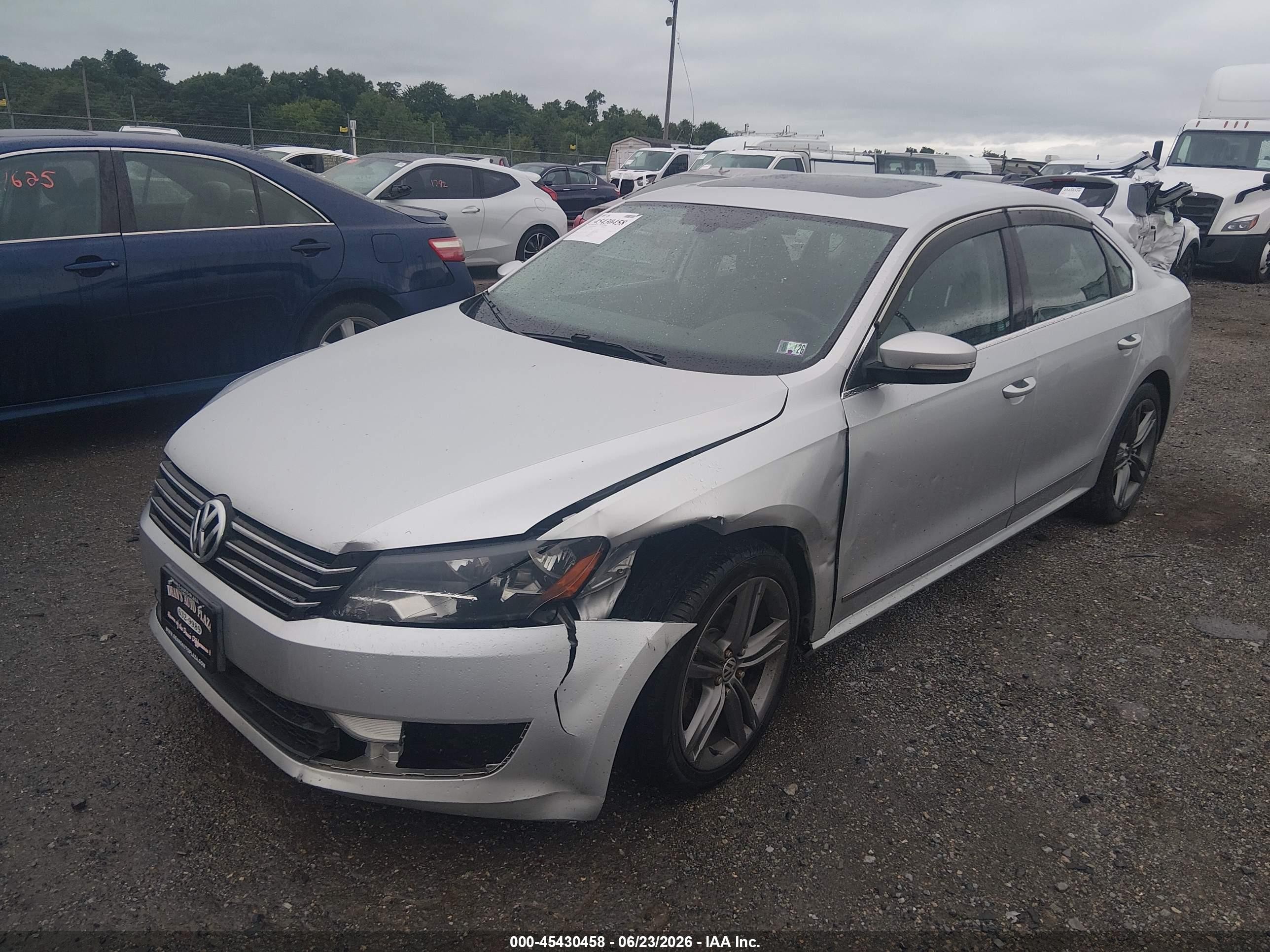 2013 Volkswagen Passat 2.0l Tdi Sel Premium Silver vin: 1VWCN7A31DC097209