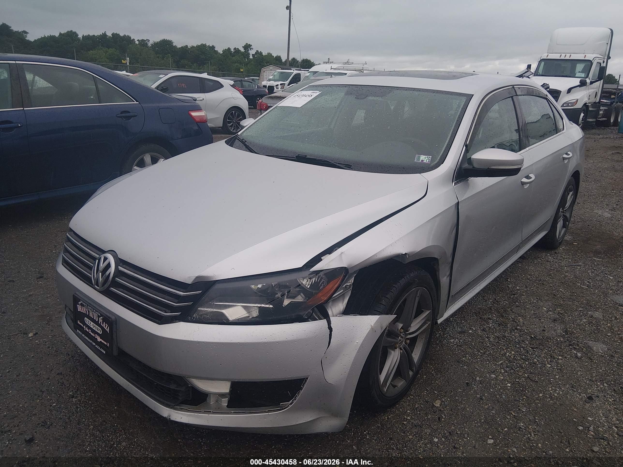 2013 Volkswagen Passat 2.0l Tdi Sel Premium Silver vin: 1VWCN7A31DC097209