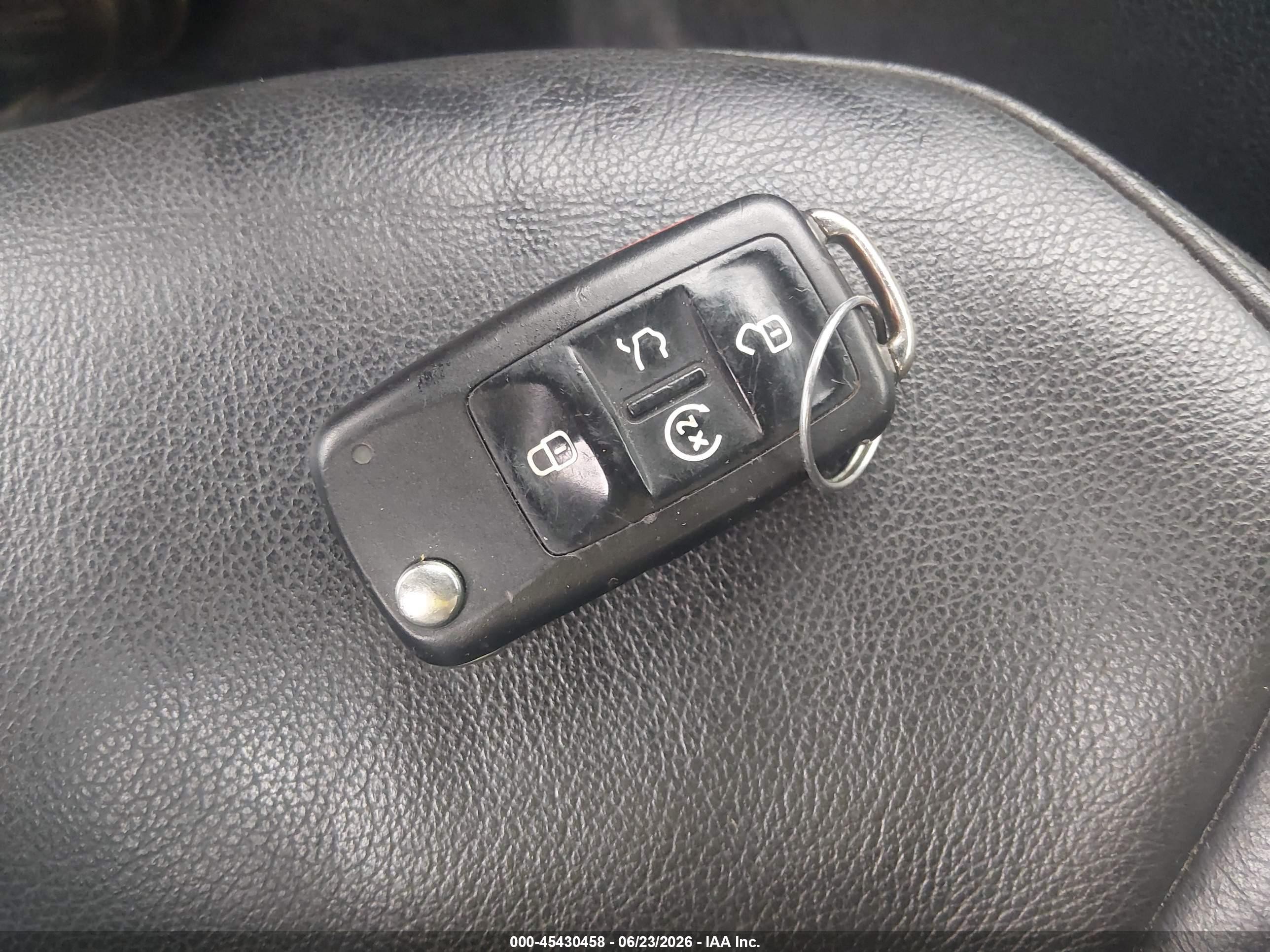 2013 Volkswagen Passat 2.0l Tdi Sel Premium Silver vin: 1VWCN7A31DC097209
