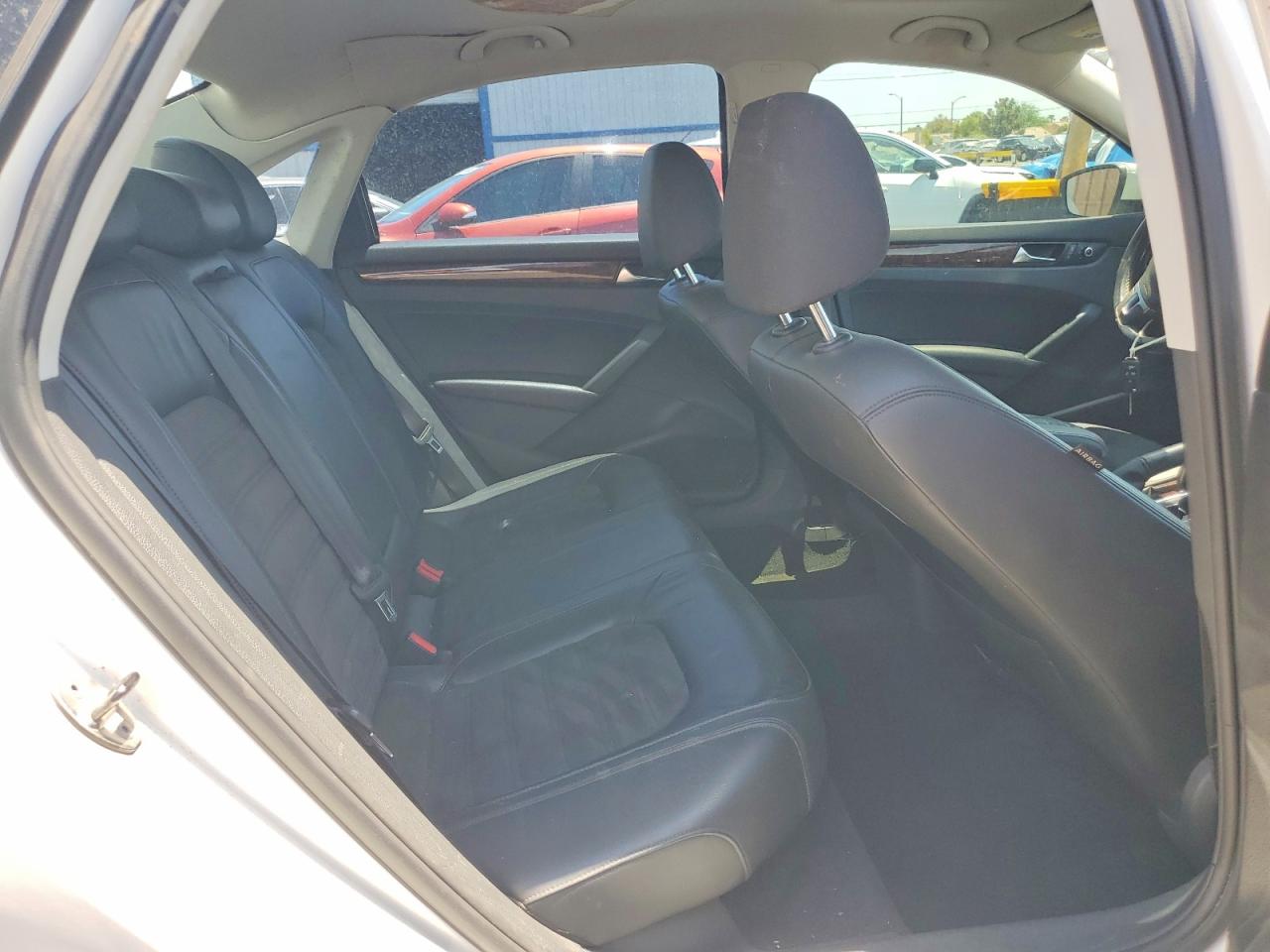 2013 Volkswagen Passat Sel Белый vin: 1VWCN7A31DC106300
