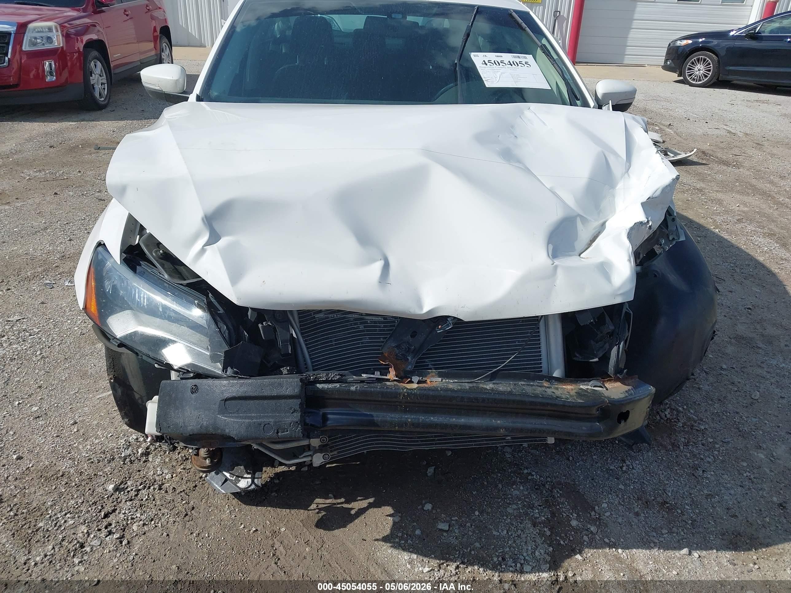 2013 Volkswagen Passat 2.0l Tdi Sel Premium White vin: 1VWCN7A31DC108564