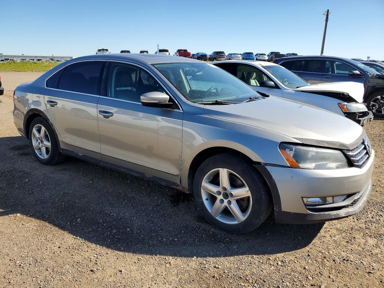 2013 Volkswagen Passat Sel Silver vin: 1VWCN7A31DC139782
