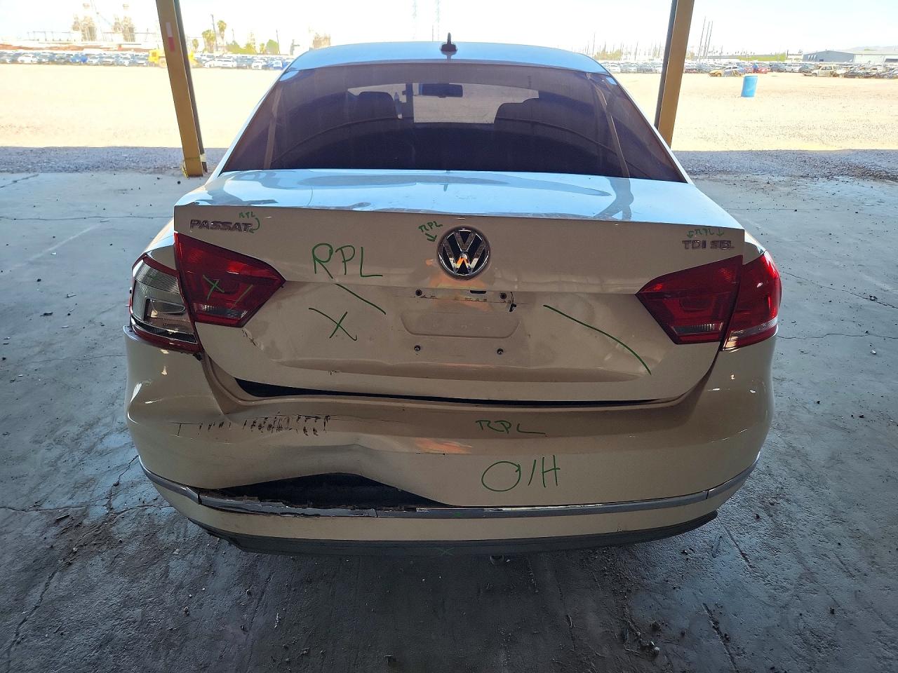 2013 Volkswagen Passat Sel Белый vin: 1VWCN7A31DC148109