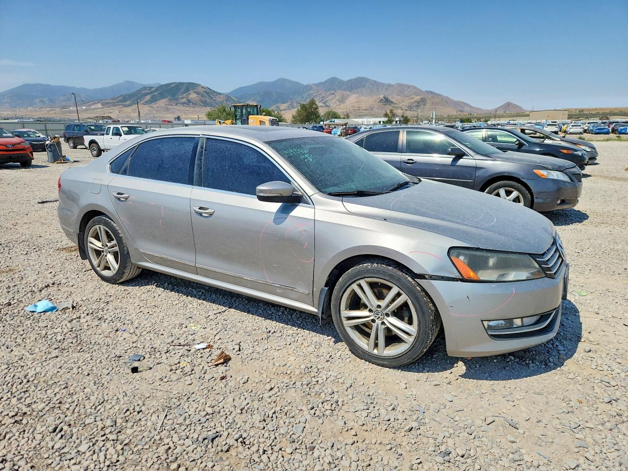 2014 Volkswagen Passat Sel Silver vin: 1VWCN7A31EC017814