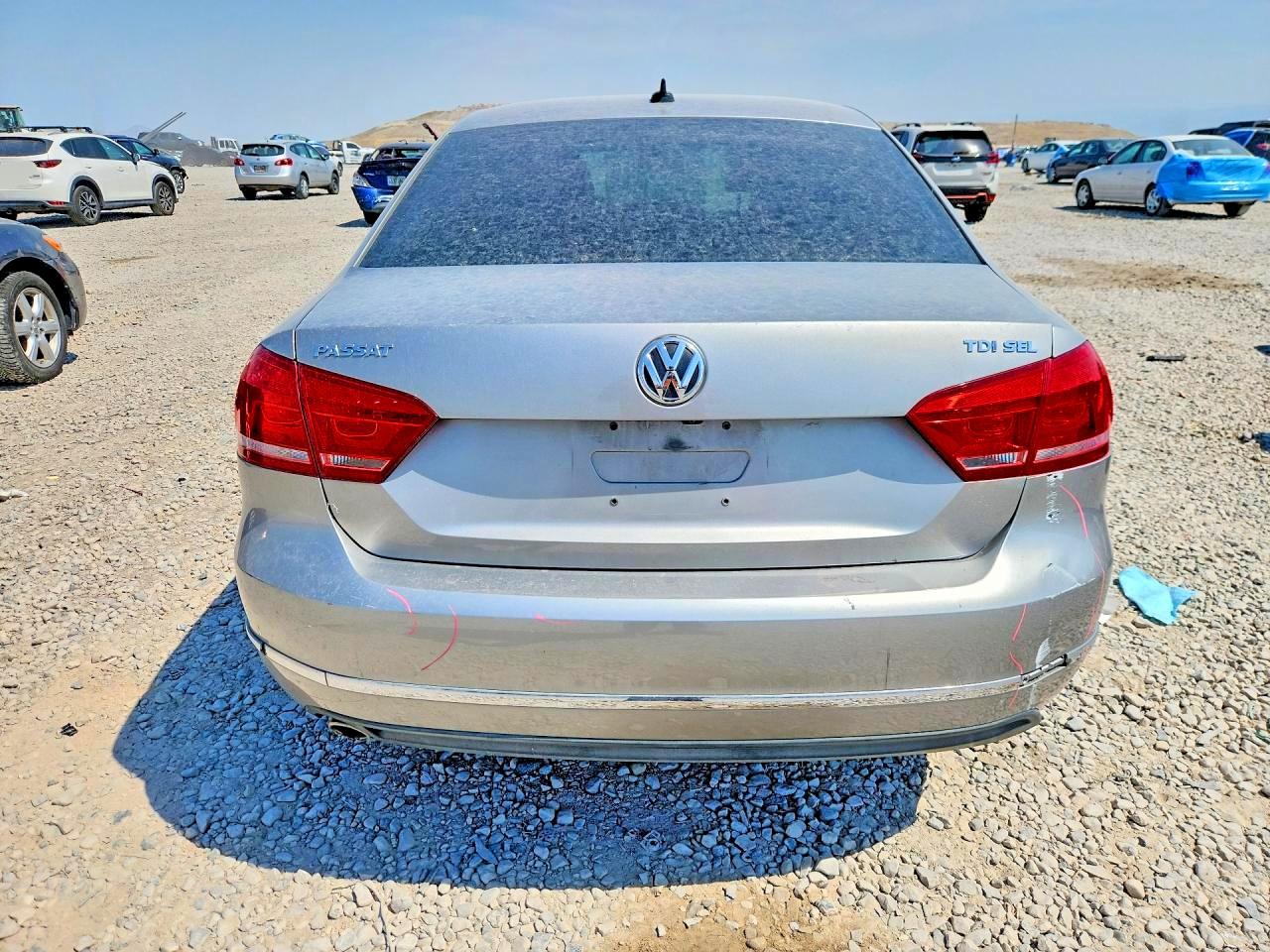 2014 Volkswagen Passat Sel Silver vin: 1VWCN7A31EC017814