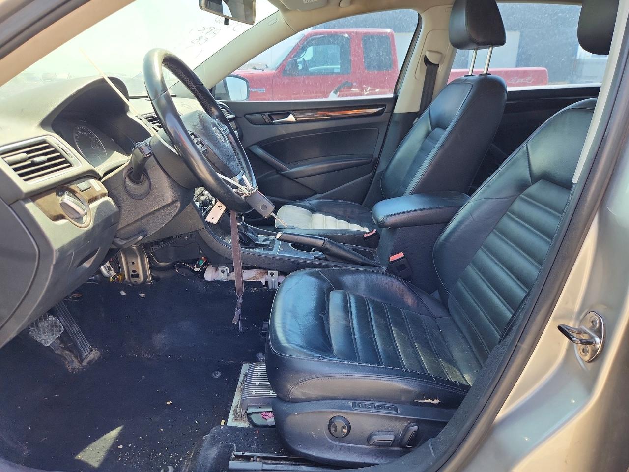 2014 Volkswagen Passat Sel Silver vin: 1VWCN7A31EC017814