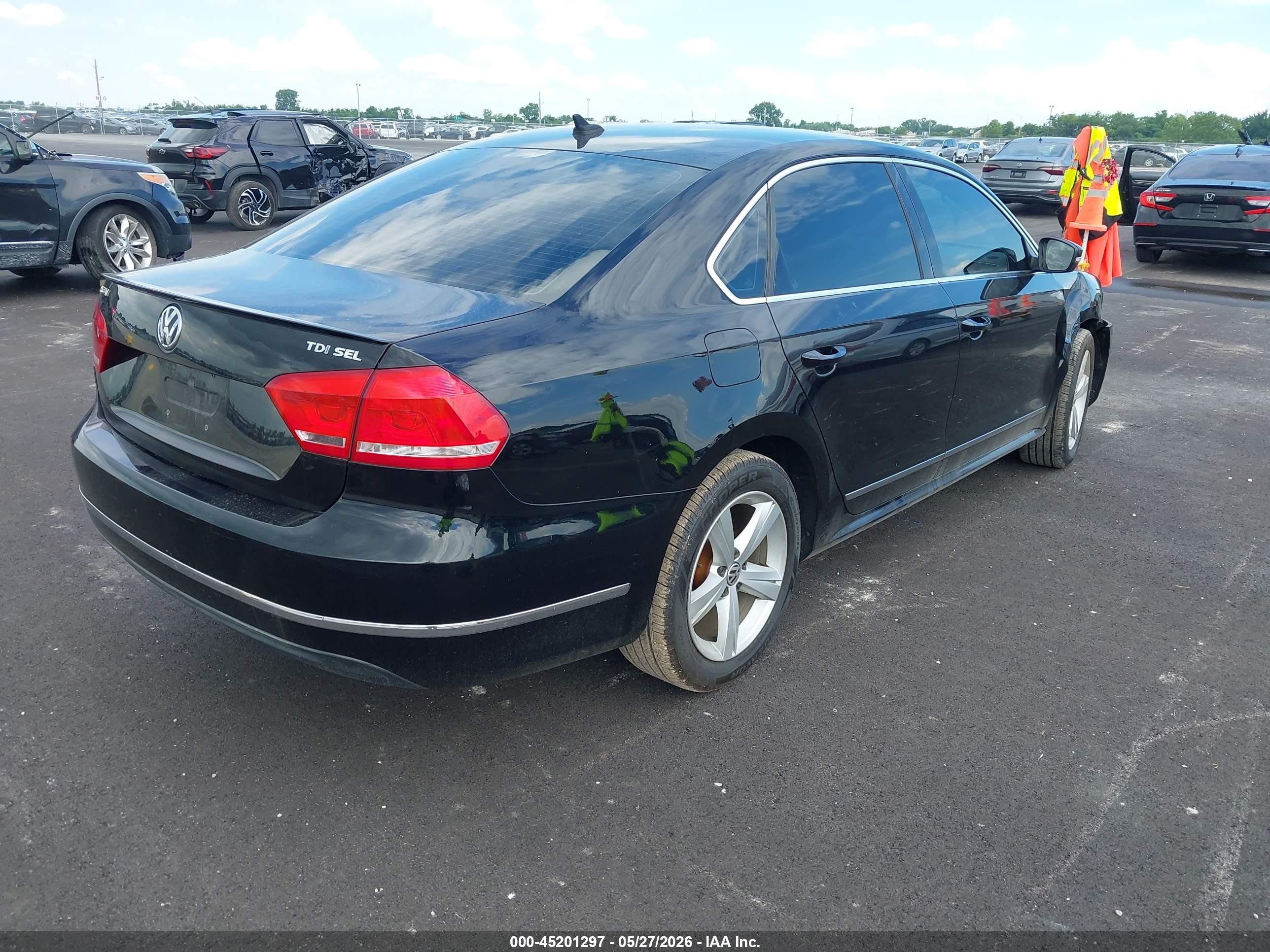 2014 Volkswagen Passat 2.0l Tdi Sel Premium Black vin: 1VWCN7A31EC037786