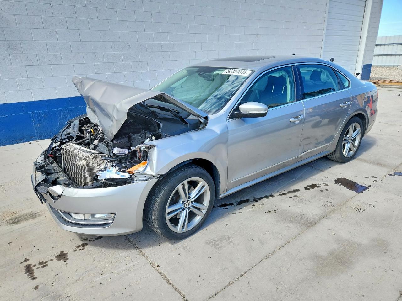 2014 Volkswagen Passat Sel Silver vin: 1VWCN7A31EC063773