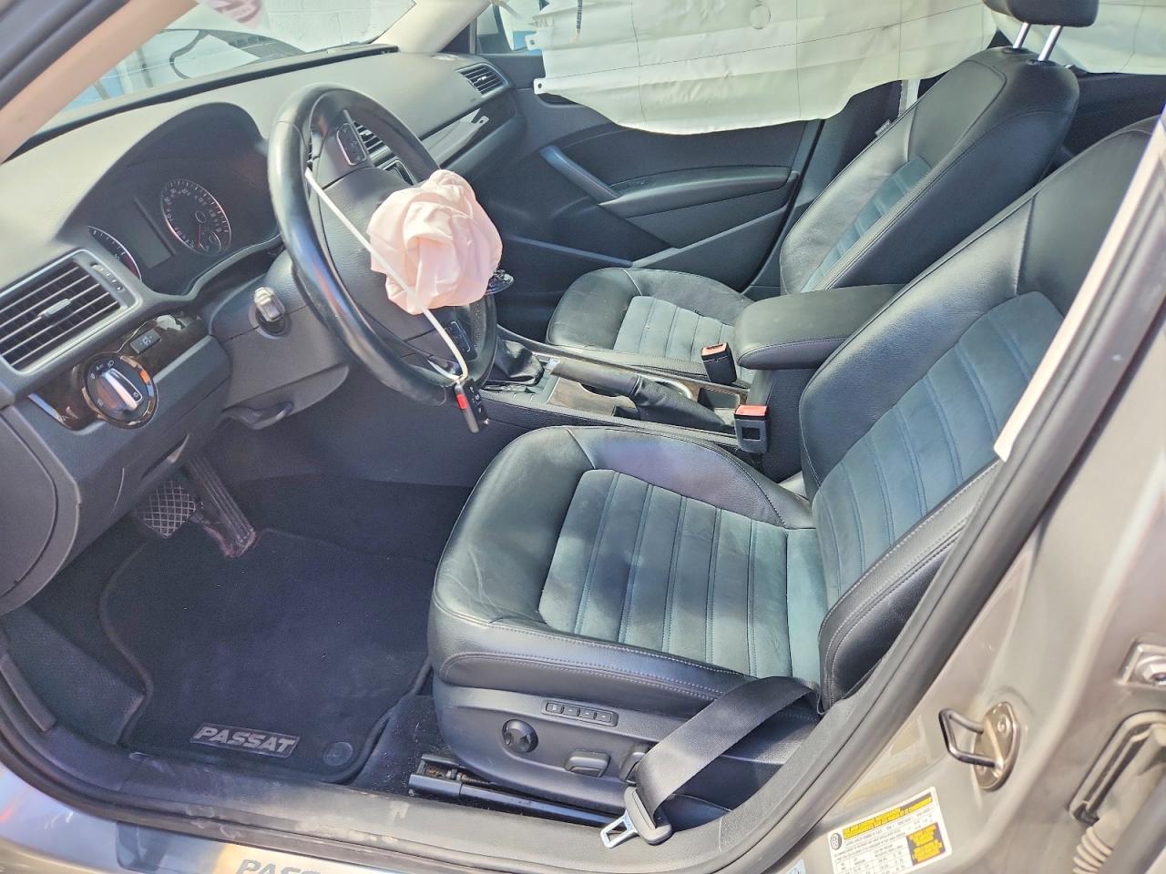2014 Volkswagen Passat Sel Silver vin: 1VWCN7A31EC063773