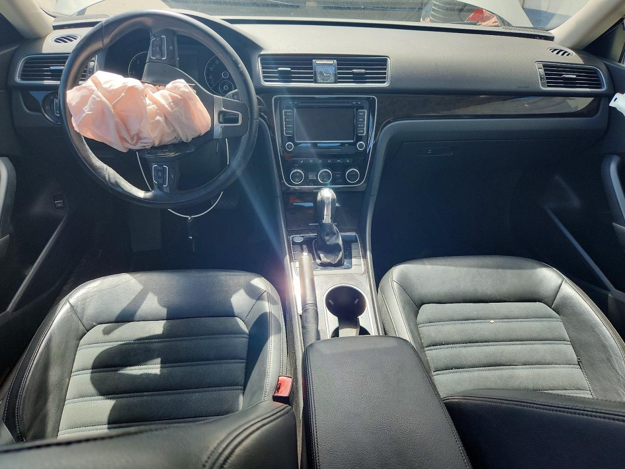 2014 Volkswagen Passat Sel Silver vin: 1VWCN7A31EC063773