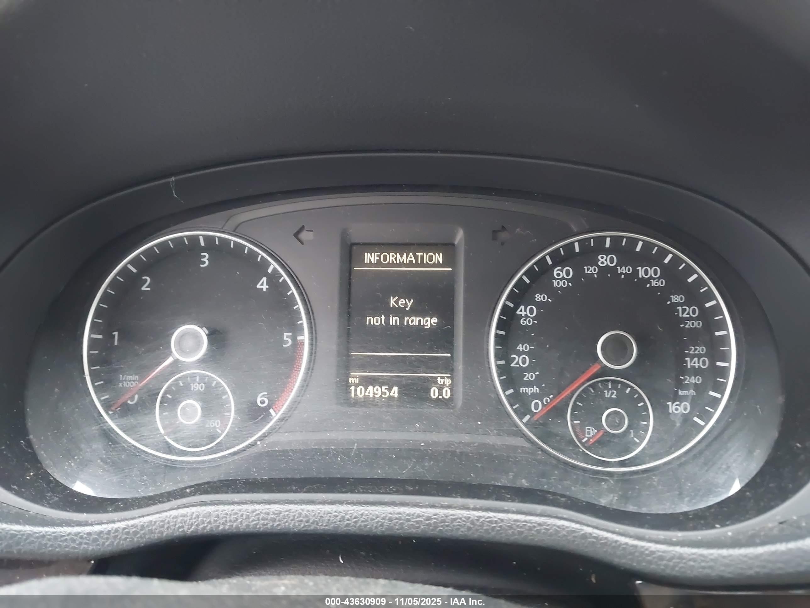 2014 Volkswagen Passat 2.0l Tdi Sel Premium Бордовый vin: 1VWCN7A31EC100904