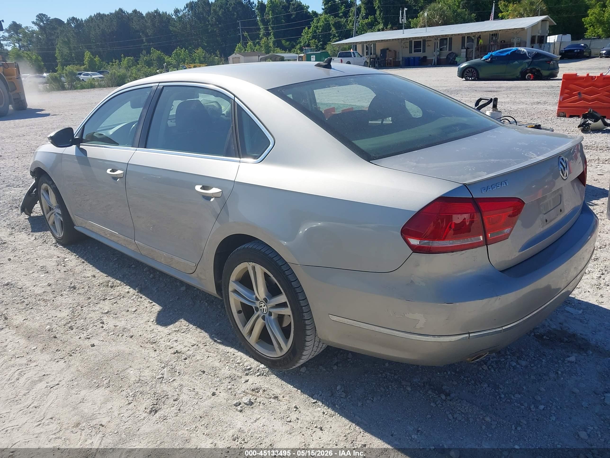 2012 Volkswagen Passat 2.0l Tdi Sel Premium Silver vin: 1VWCN7A32CC025269