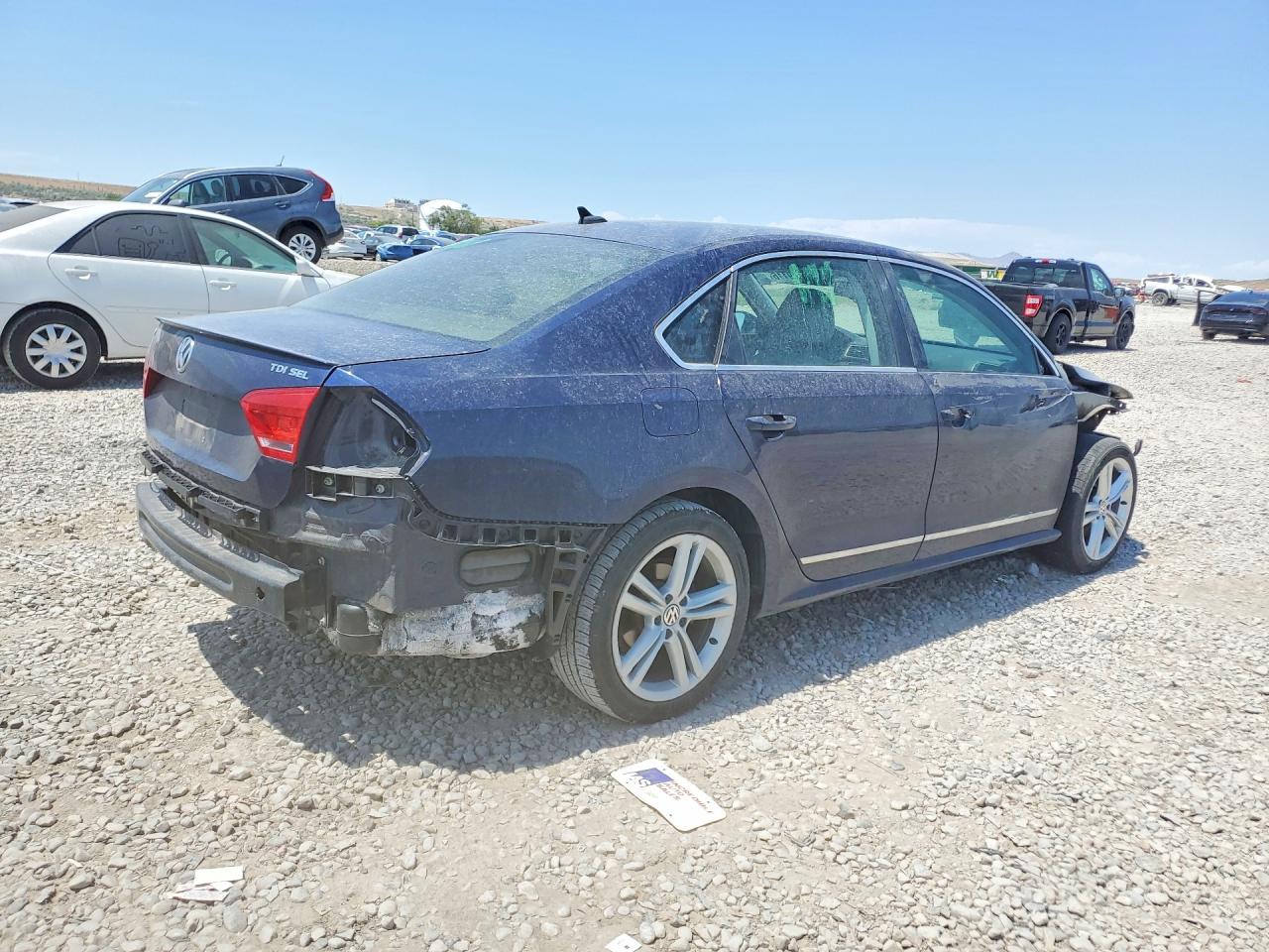 2012 Volkswagen Passat Sel Blue vin: 1VWCN7A32CC029564