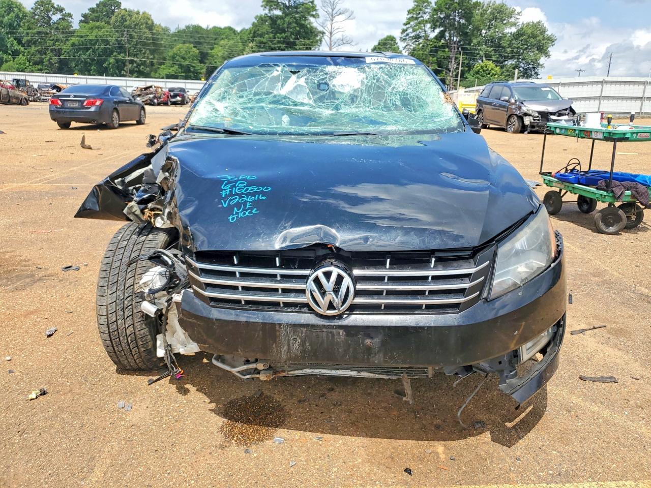 2013 Volkswagen Passat Sel Black vin: 1VWCN7A32DC022616