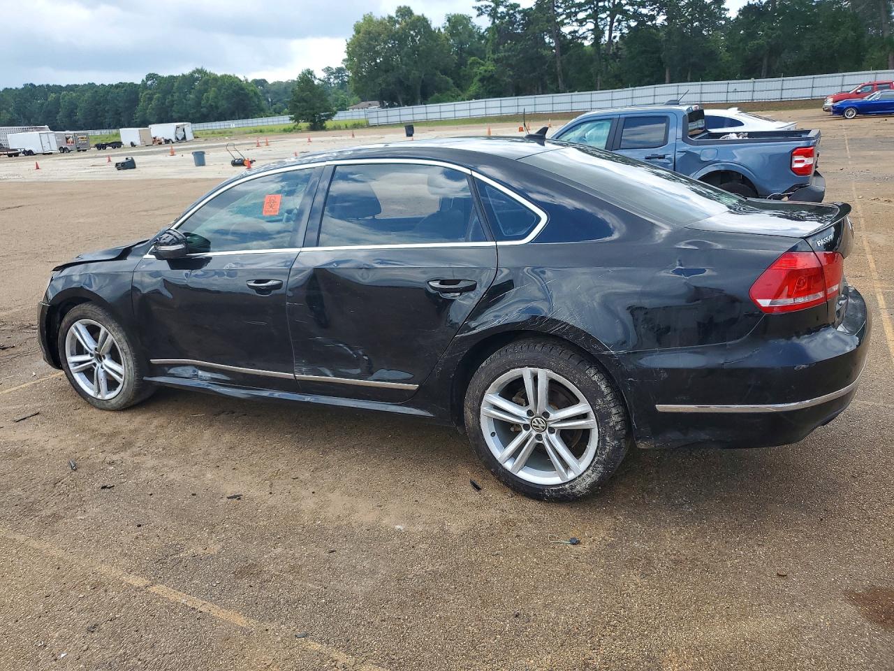 2013 Volkswagen Passat Sel Black vin: 1VWCN7A32DC022616