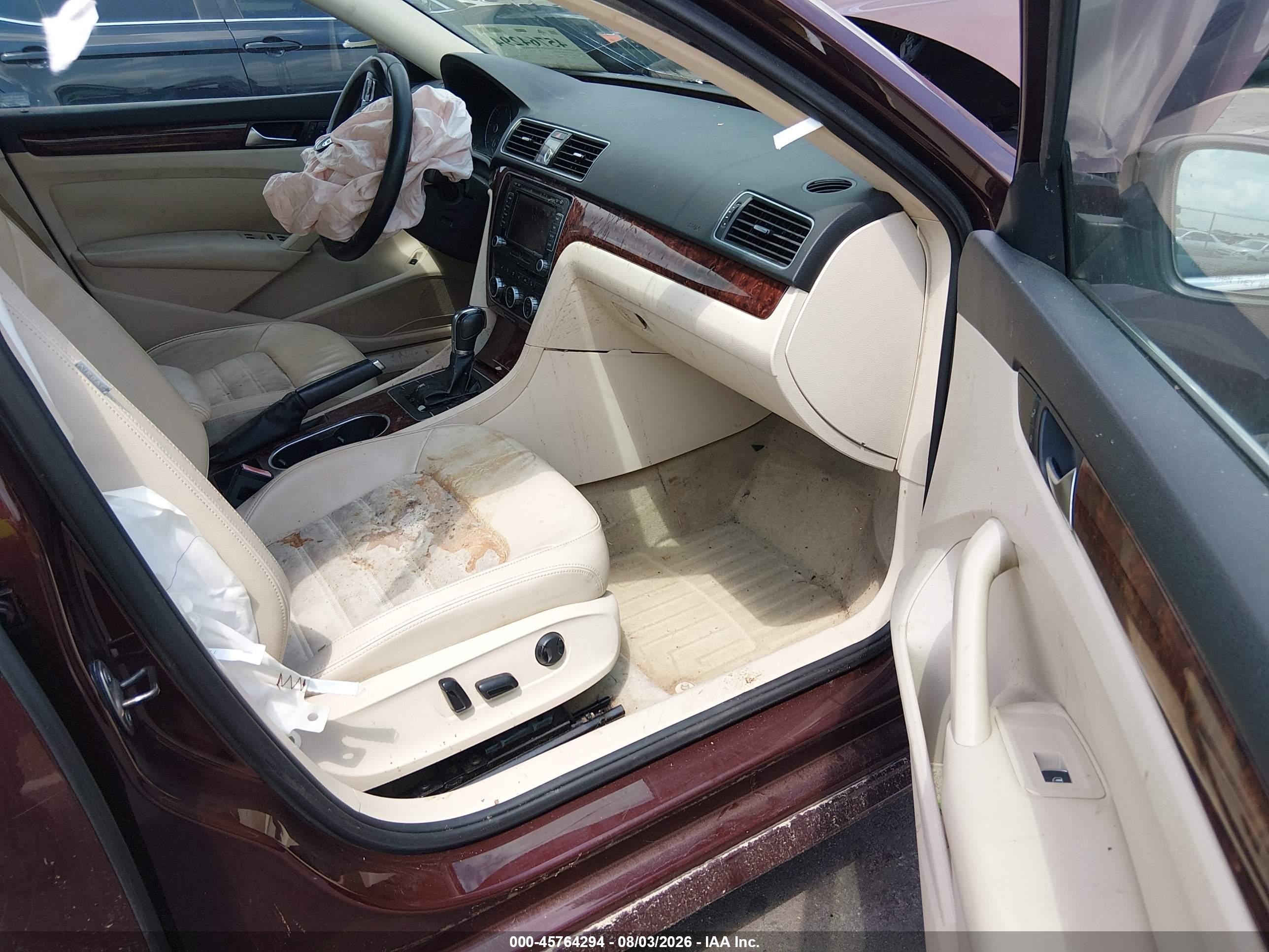 2013 Volkswagen Passat 2.0l Tdi Sel Premium Burgundy vin: 1VWCN7A32DC082167