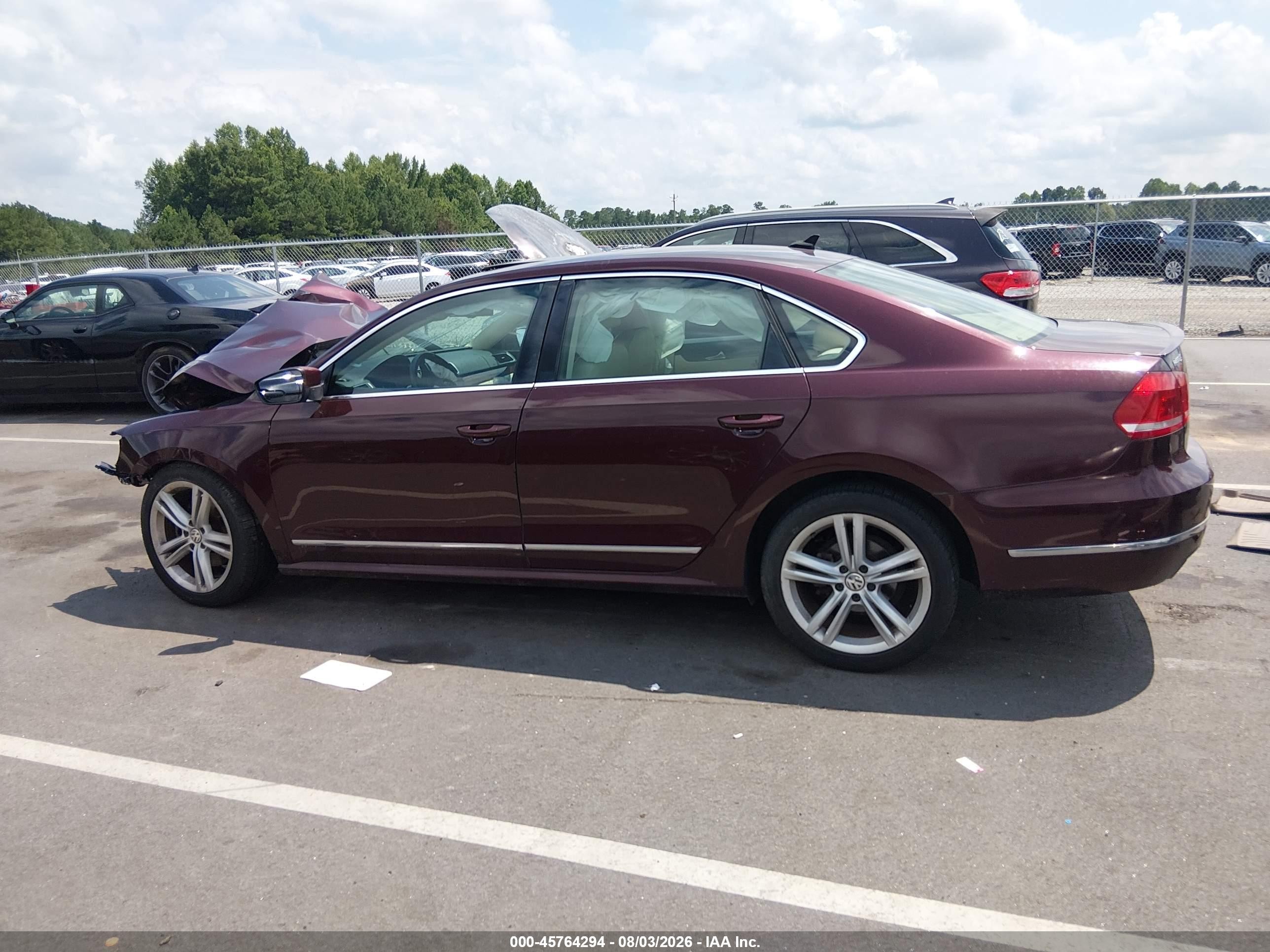2013 Volkswagen Passat 2.0l Tdi Sel Premium Burgundy vin: 1VWCN7A32DC082167